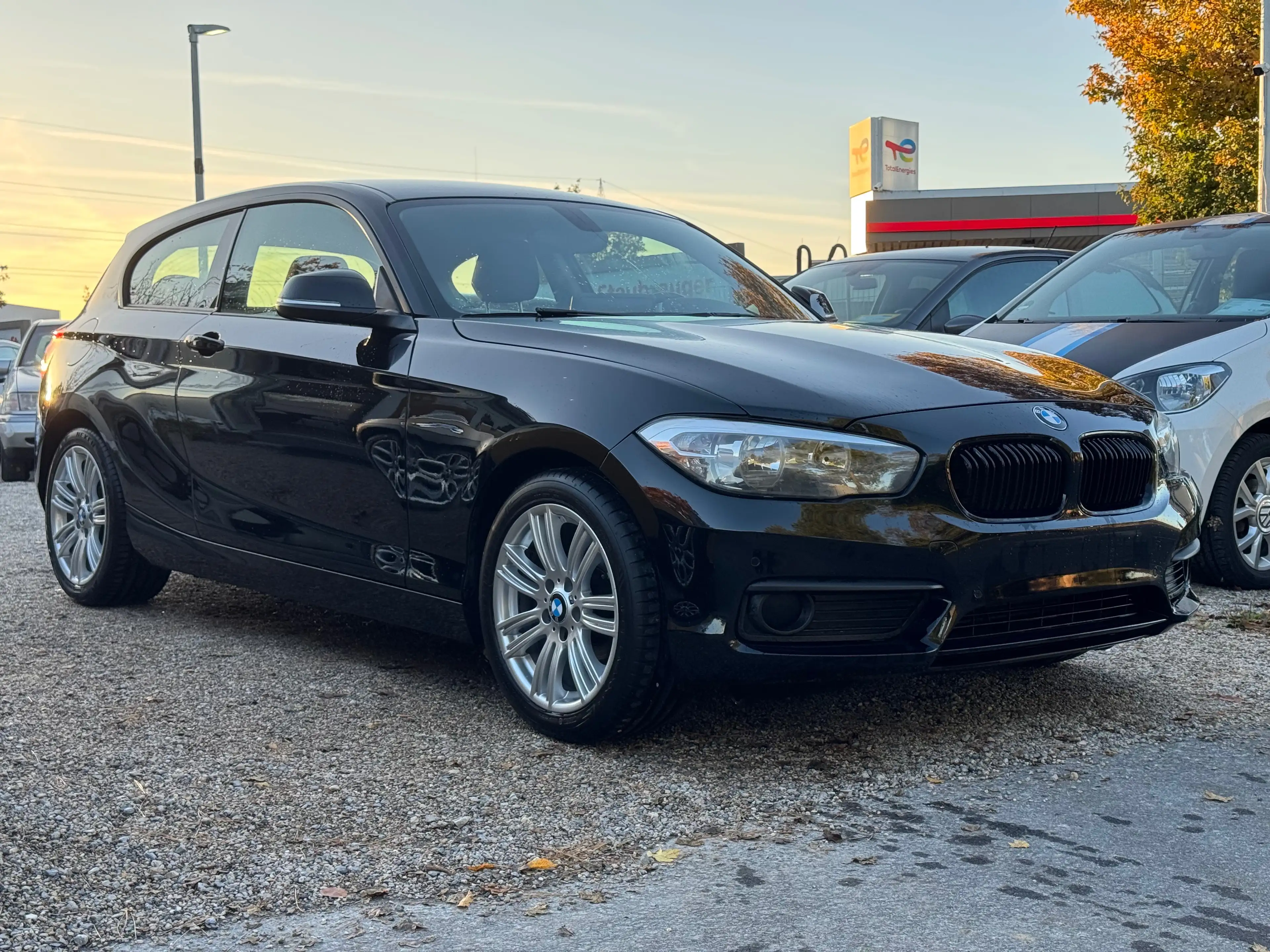 BMW 118 118 i Edition M Sport Shadow — photo 3