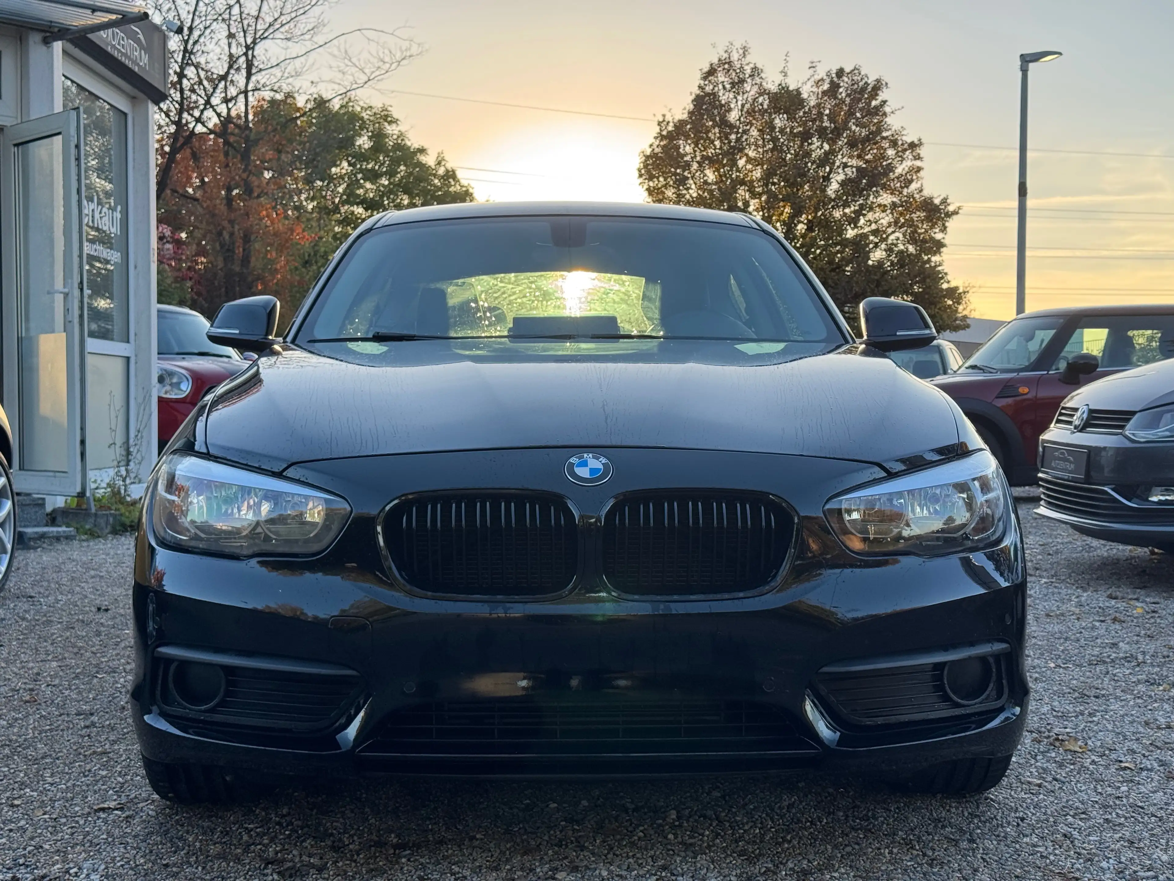 BMW 118 118 i Edition M Sport Shadow — photo 2