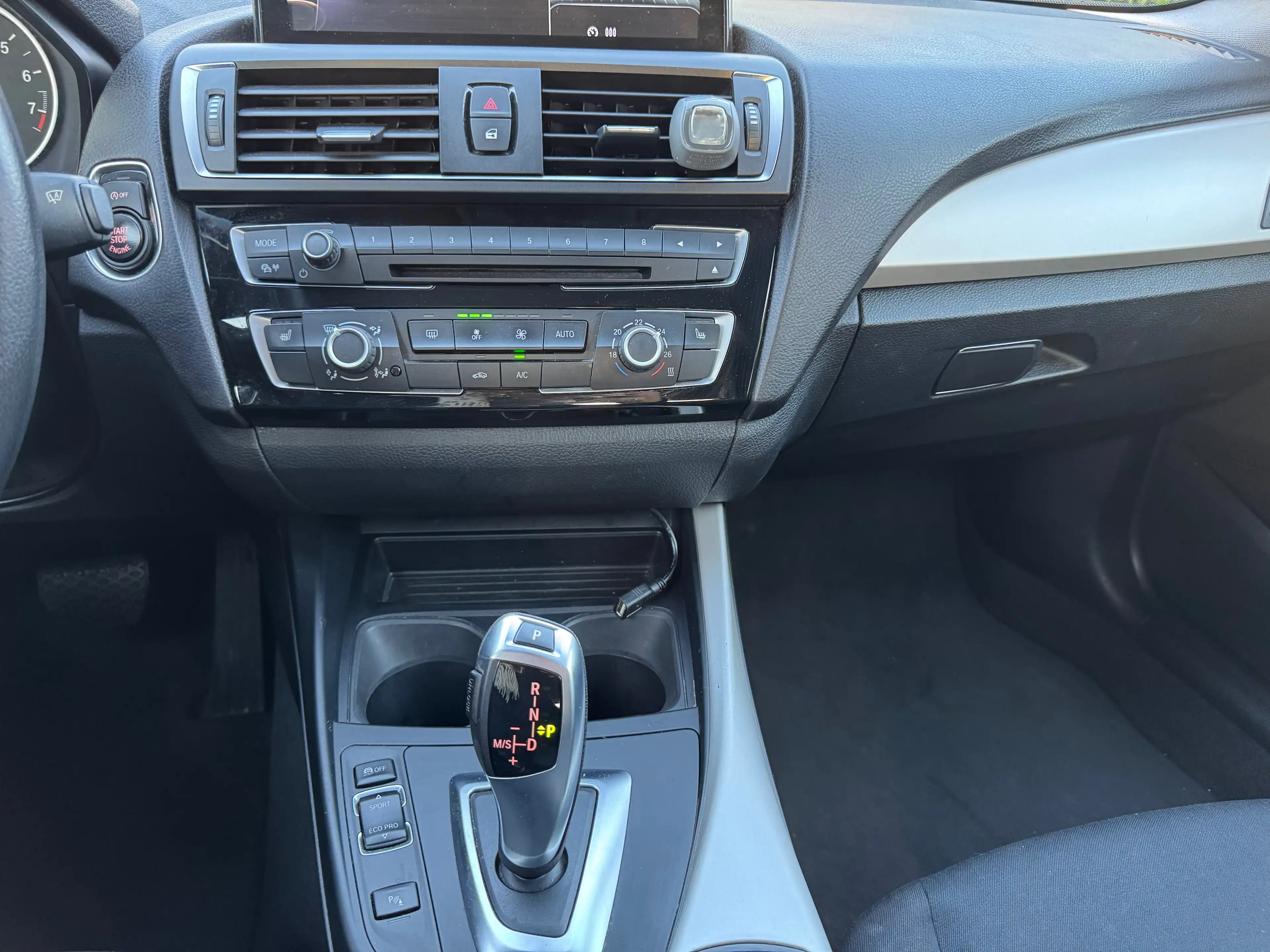 BMW 118 118 i Edition M Sport Shadow — photo 13