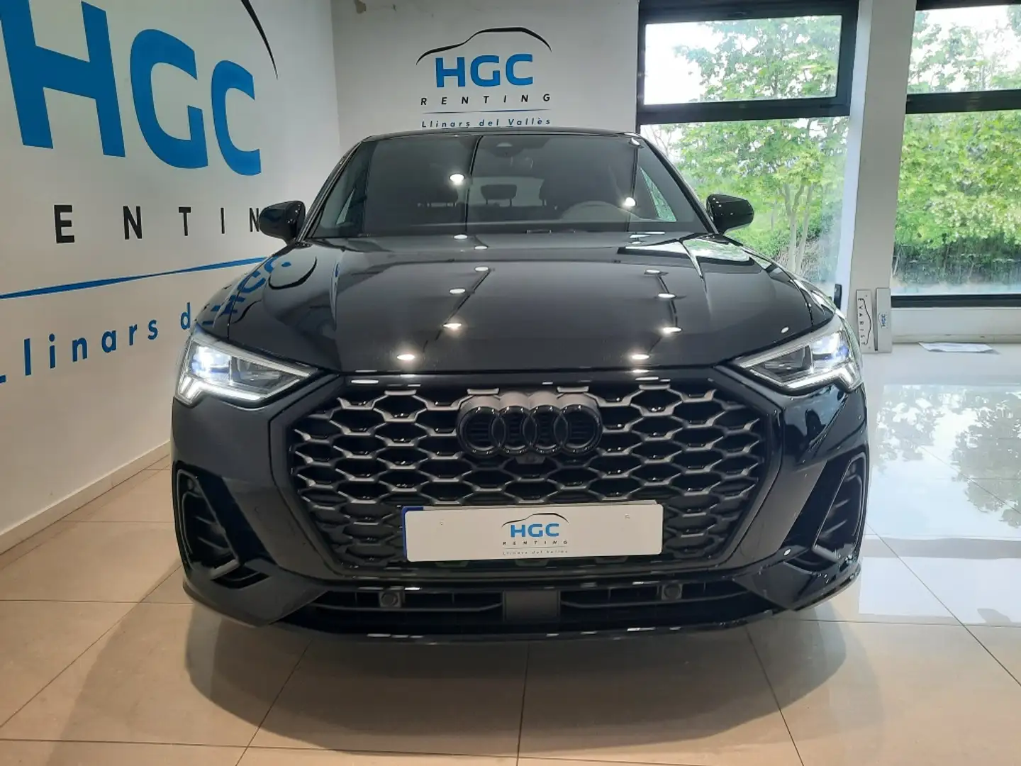 Audi Q3 Sportback 35 TDI Black line S tronic Negro - 2
