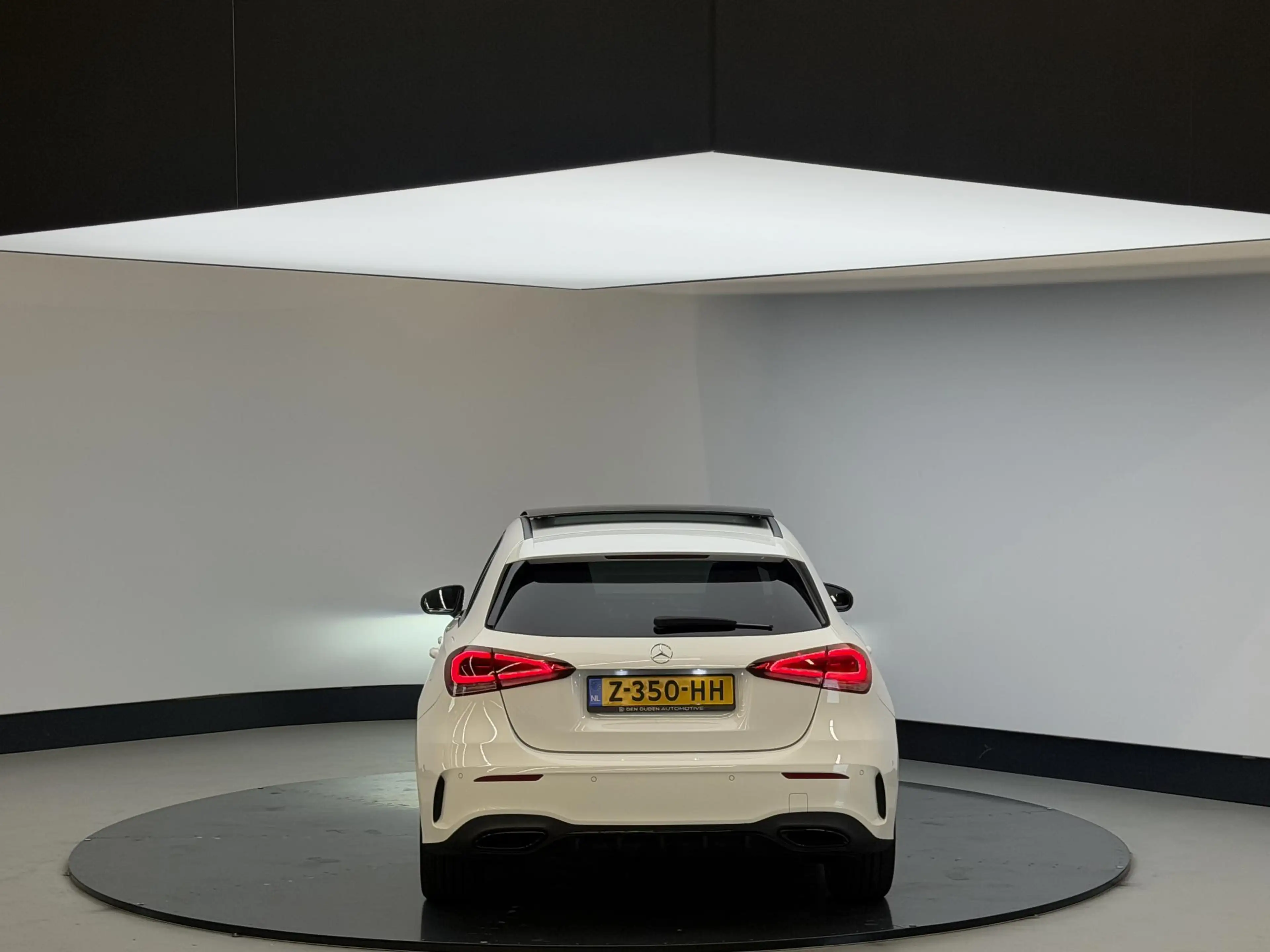 Mercedes-Benz A 250 e | AMG | Panodak | Sfeerverlichting | Carplay | S — photo 12