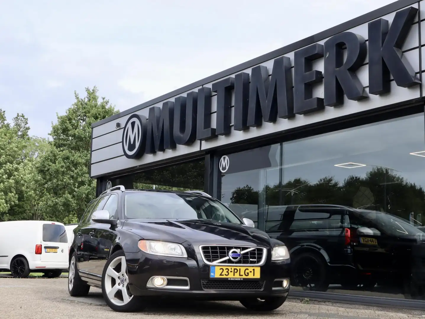 Volvo V70 2.0T R-Design Nero - 1