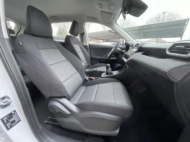 MG ZS view 14
