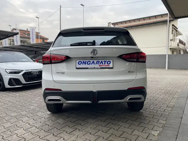 MG ZS view 6