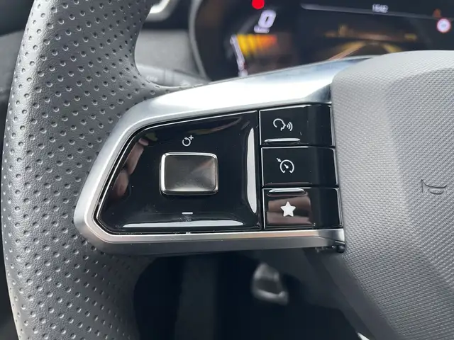 MG ZS view 9