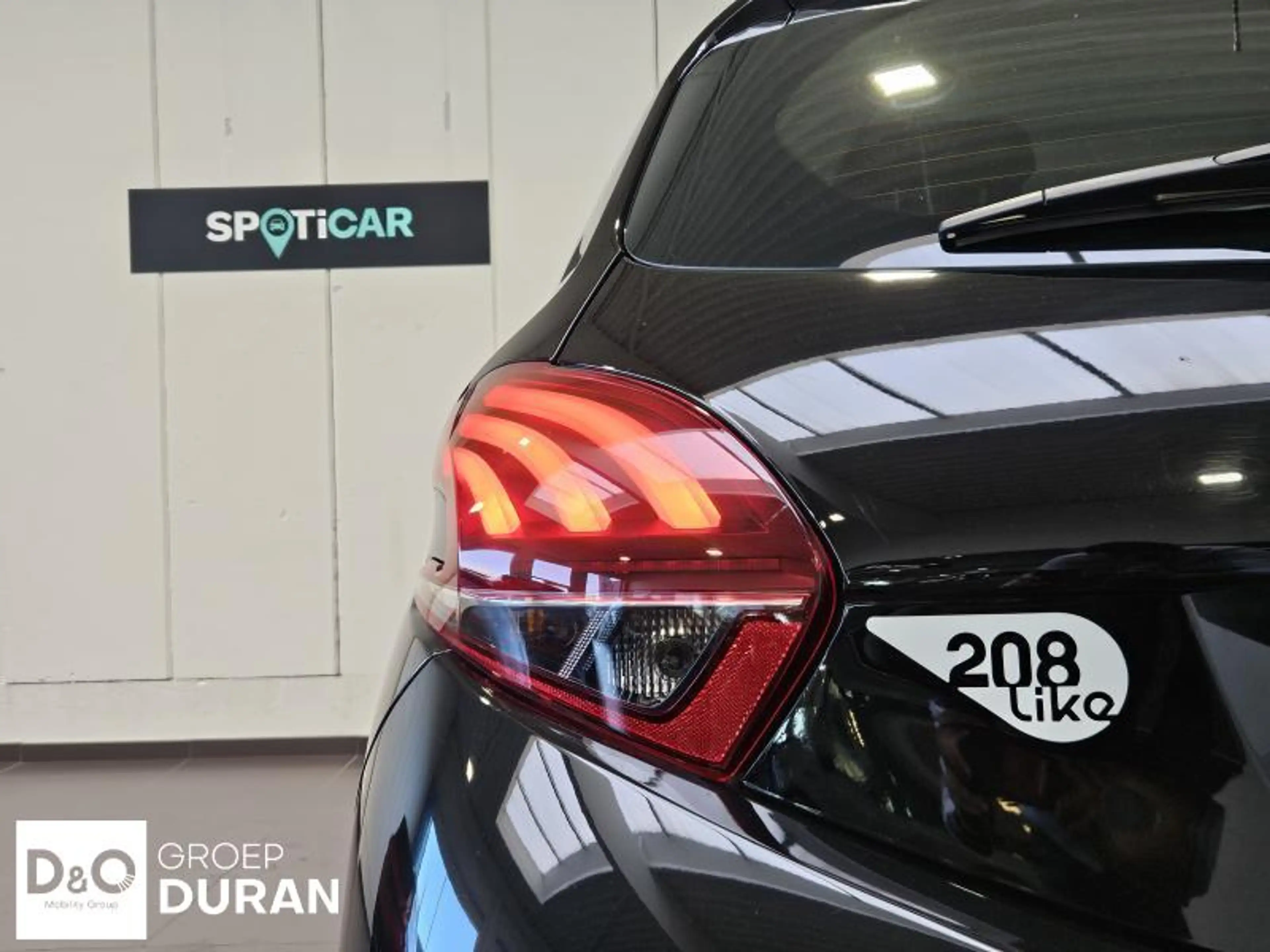 Peugeot 208 Like 1.2 PureTech Man.5 — photo 3