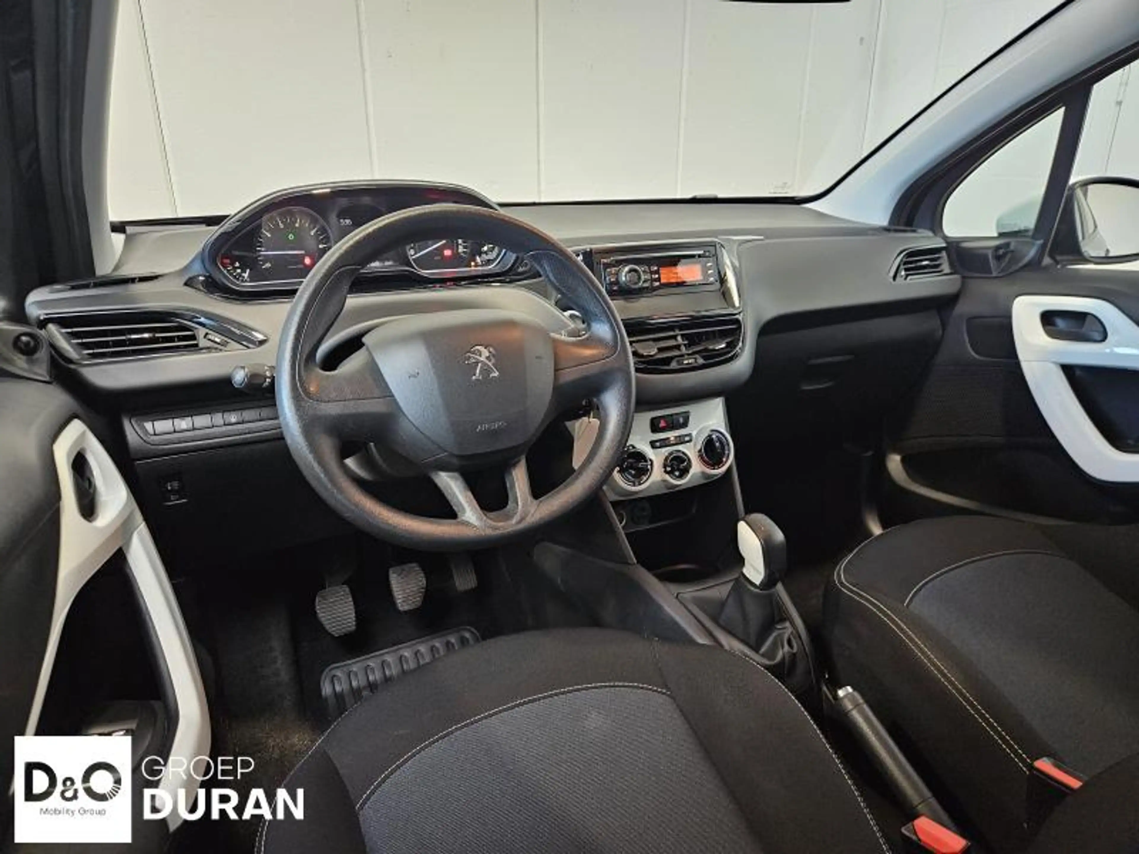 Peugeot 208 Like 1.2 PureTech Man.5 — photo 14