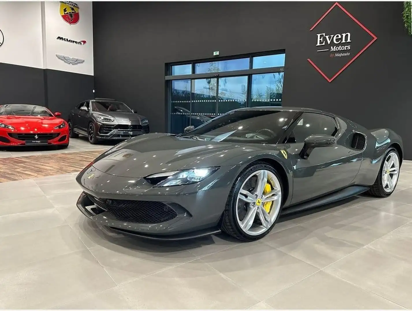 Ferrari 296 COUPE 3.0 TURBO V6 HYBRIDE 830 Grau - 1