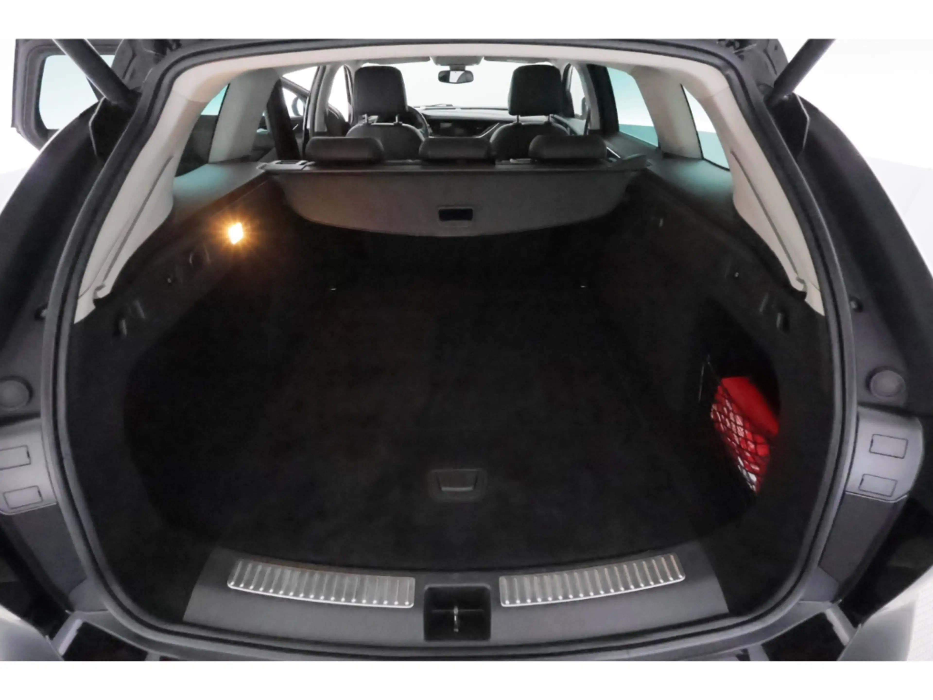 Opel Insignia B 1.6T ST Aut.Ultimate+LED+NAVI+HUD+KAMERA — photo 22