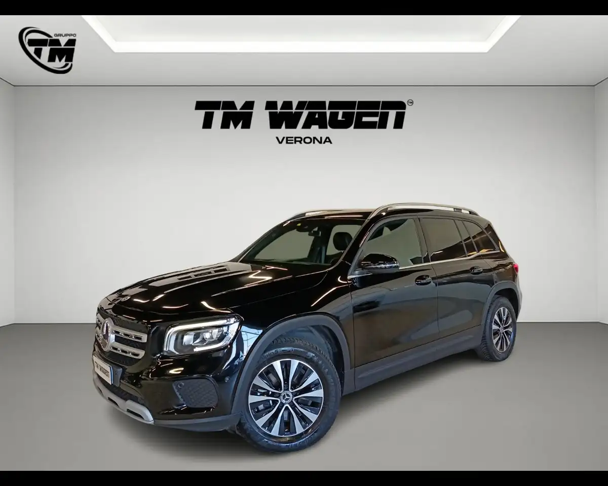 2022 Mercedes-Benz GLB 200 d Automatic Business Extra, photograph 1