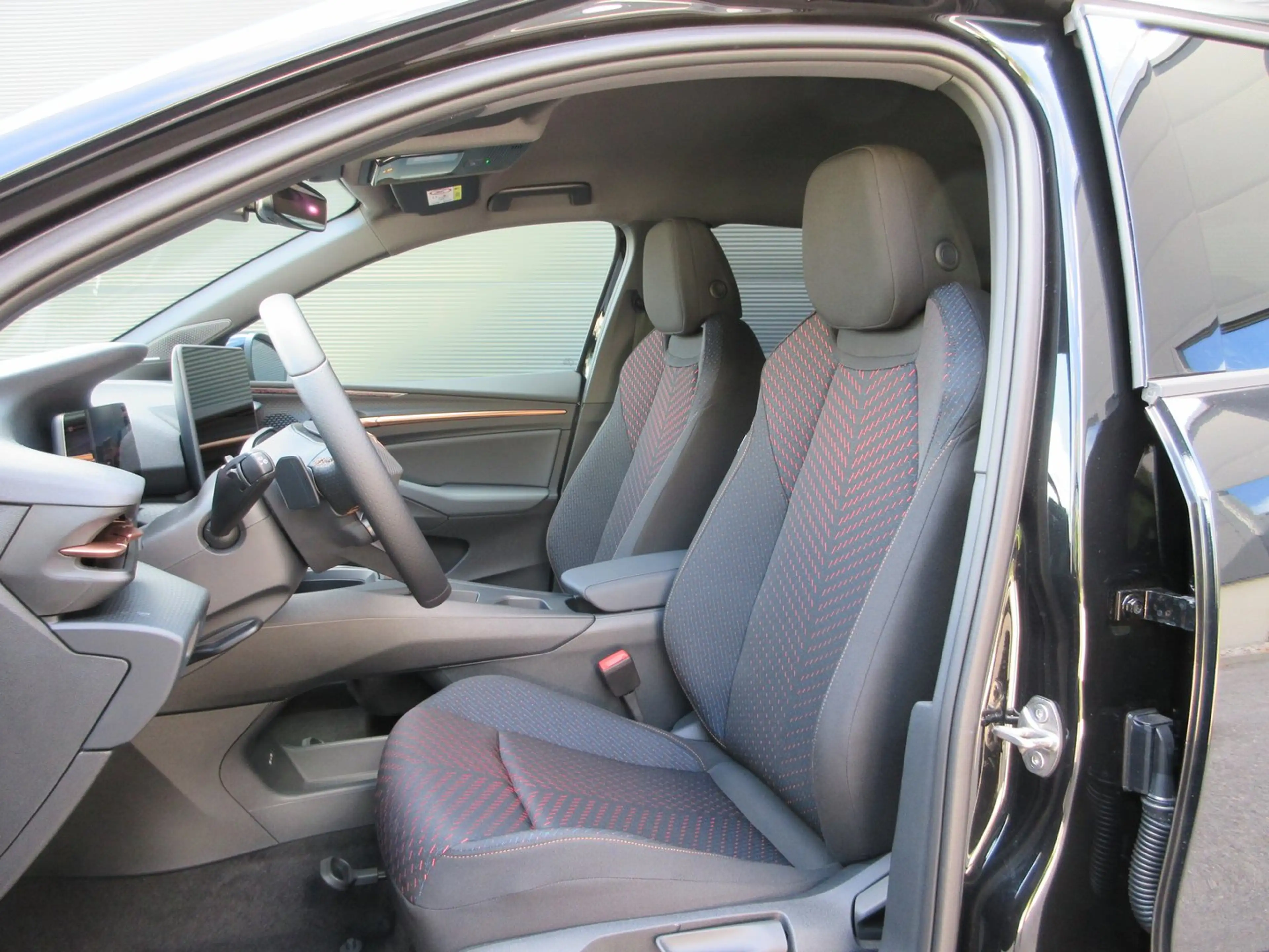 CUPRA Raval ENDURANCE 52/55 155kW/211 PS — photo 11