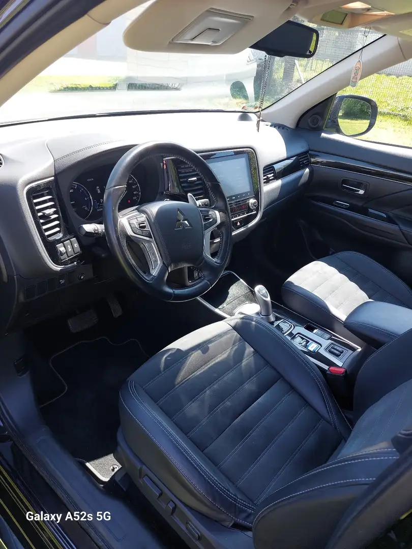 Mitsubishi Outlander PHEV Basis Spirit 4WD Czarny - 2