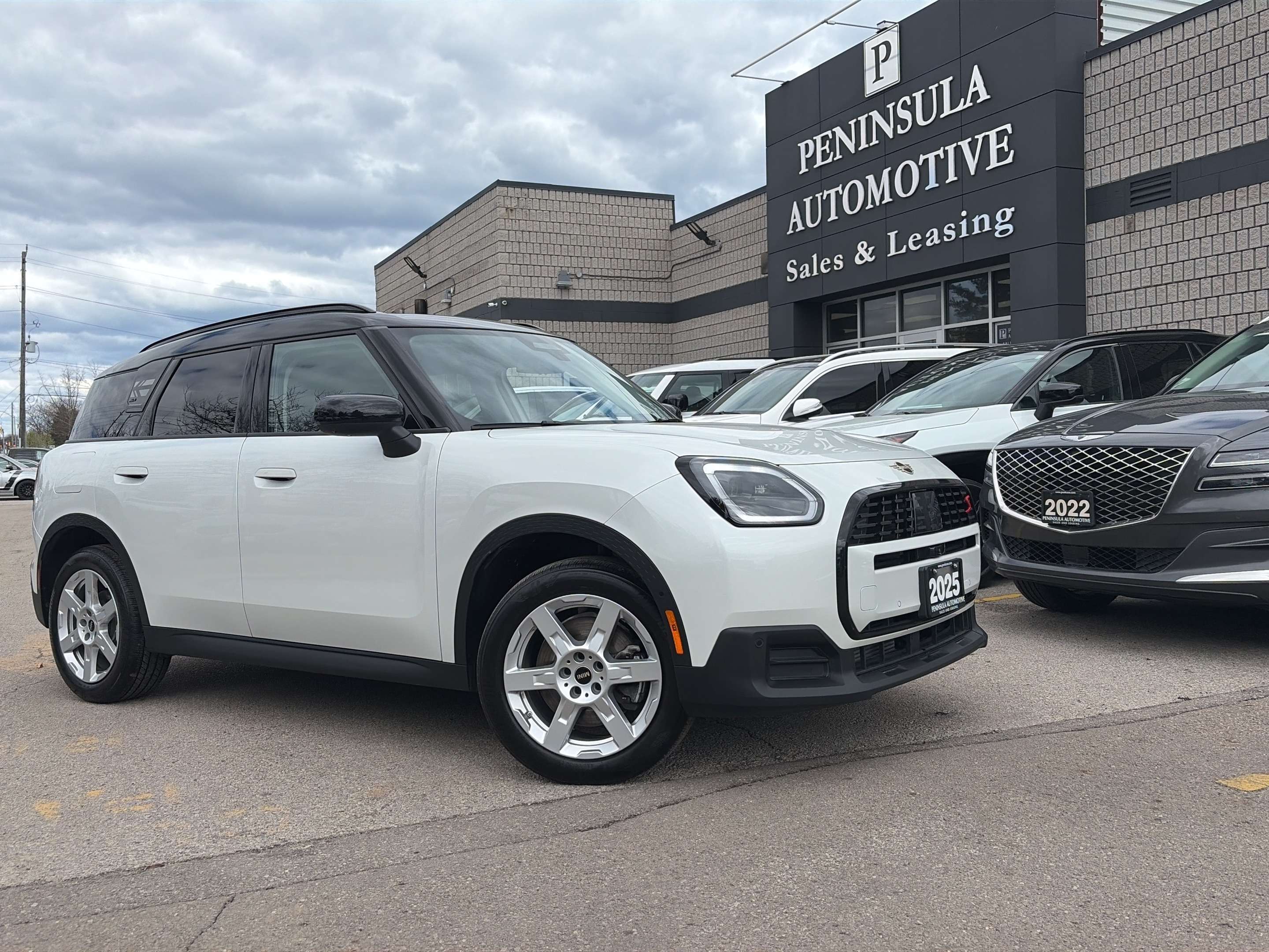 Nanuq White Metallic 2025 MINI Countryman SUV / Crossover All-Wheel Drive Automatic