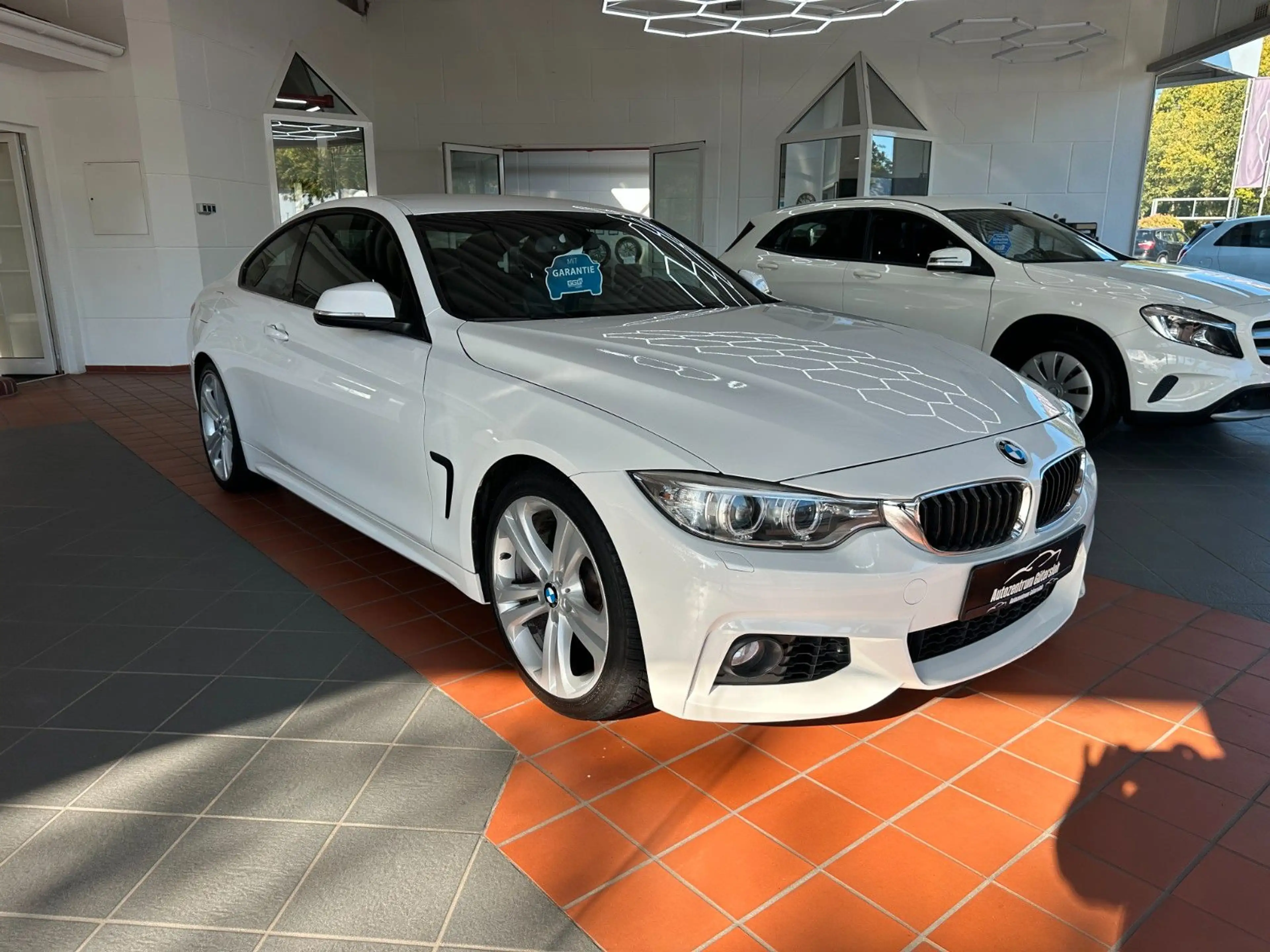 BMW 420 d Coupe *M-PACKET / VOLLLEDER / GARANTIE * — photo 2