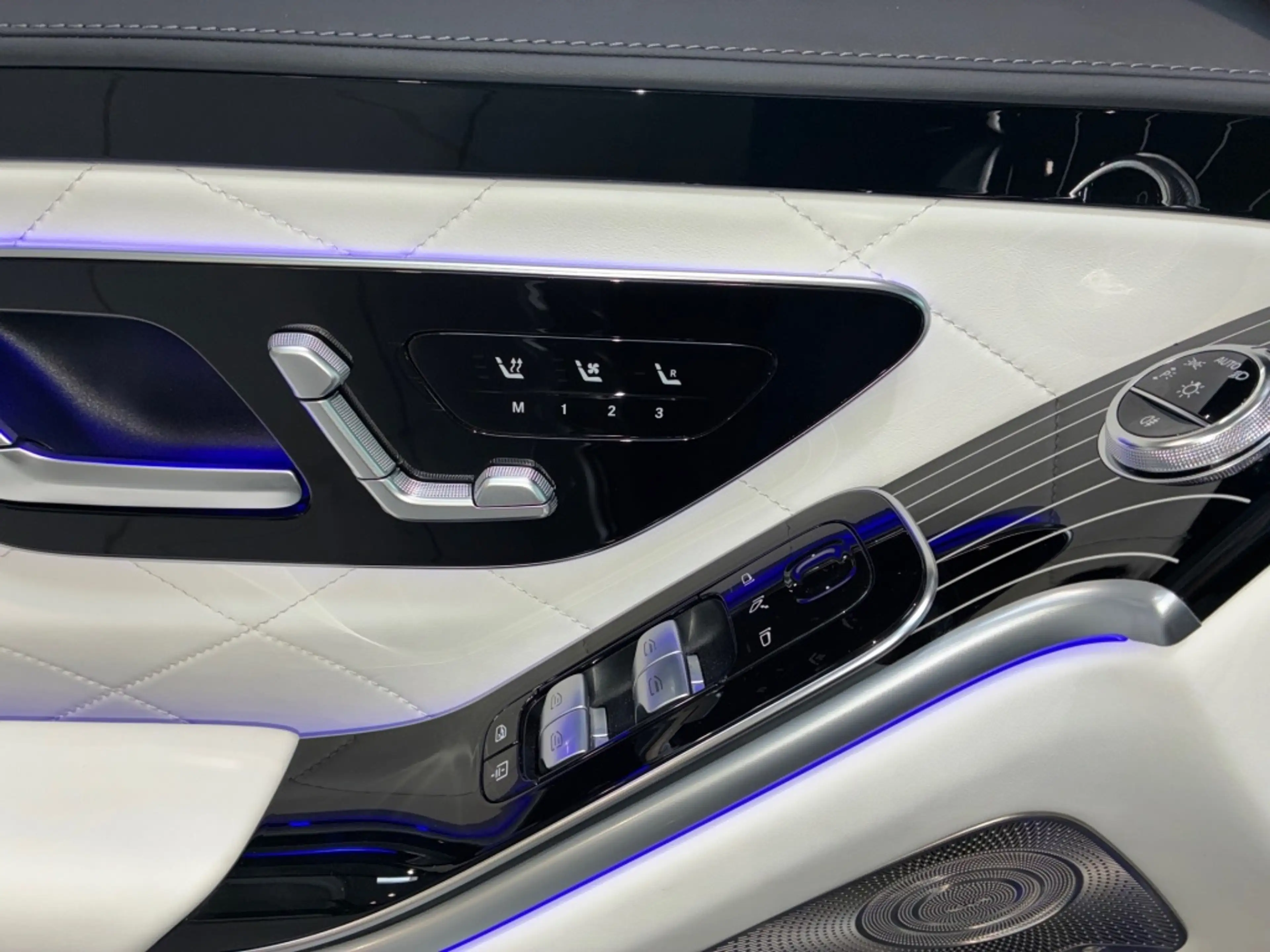 Mercedes-Benz S 350 d LANG BURMESTER HIGH-END PANO MULTIBEAM — photo 9