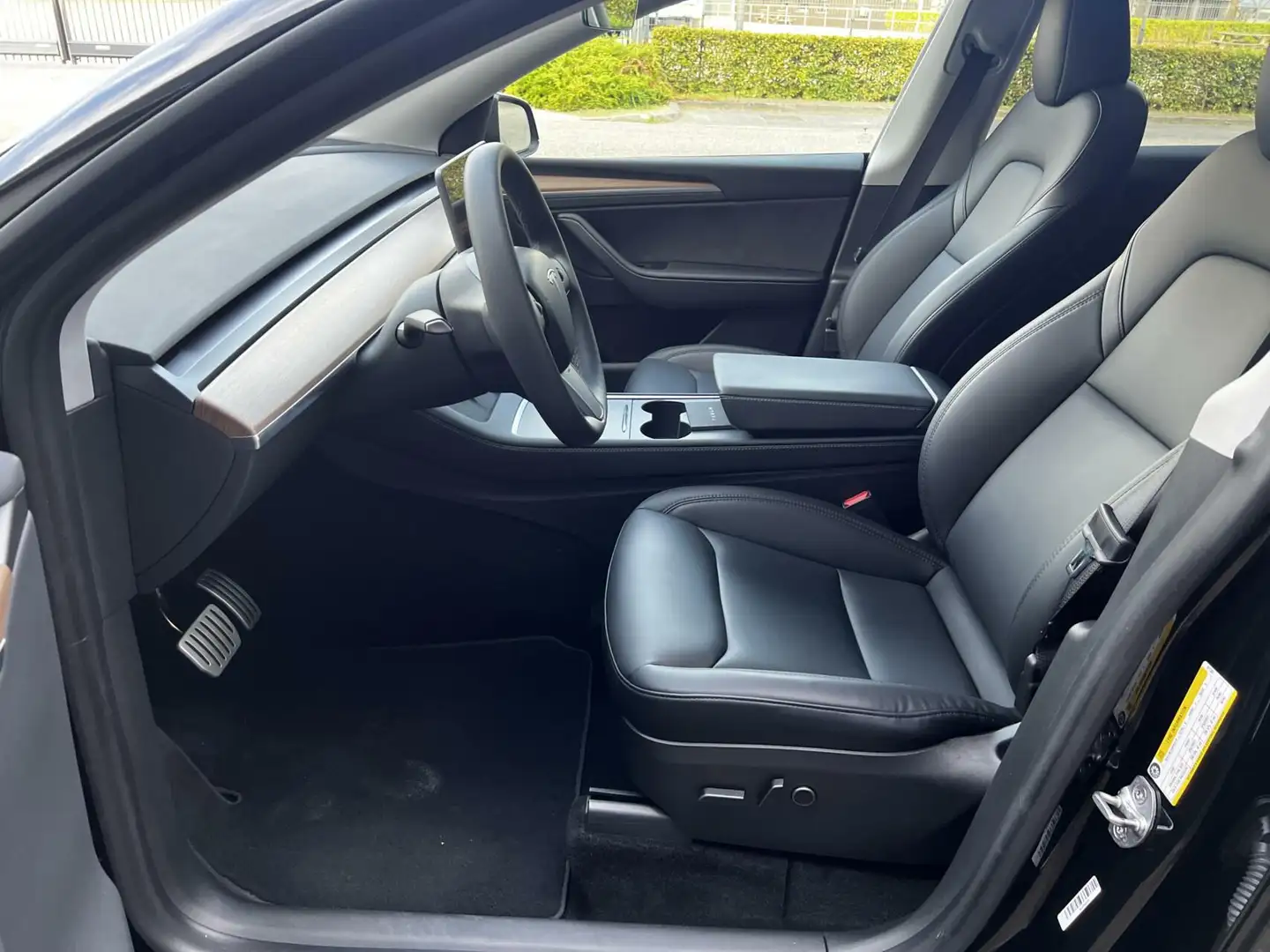 Tesla Model Y Performance AWD 75 kWh Zwart - 2