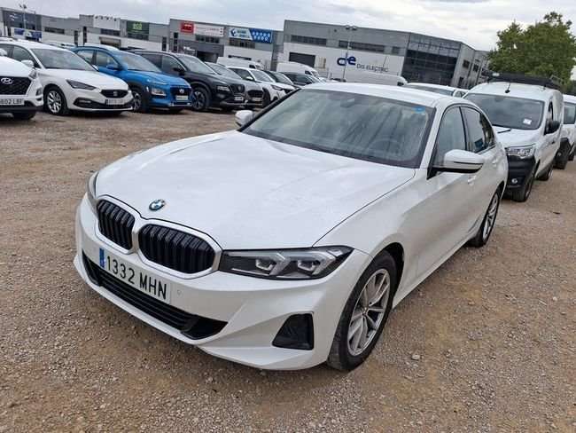 2023 BMW 320