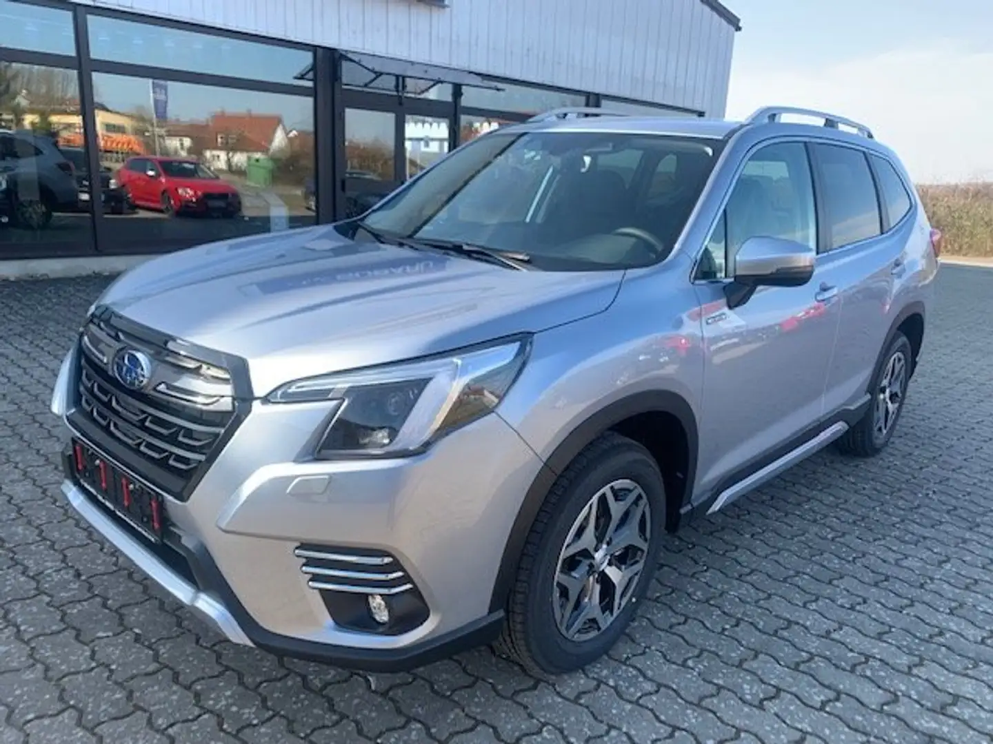 Subaru Forester 2.0ie Lineartronic Comfort Facelift MY 2023 Argent - 1