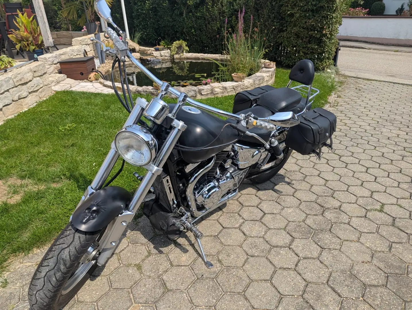 Suzuki VZ 800 Marauder Noir - 1