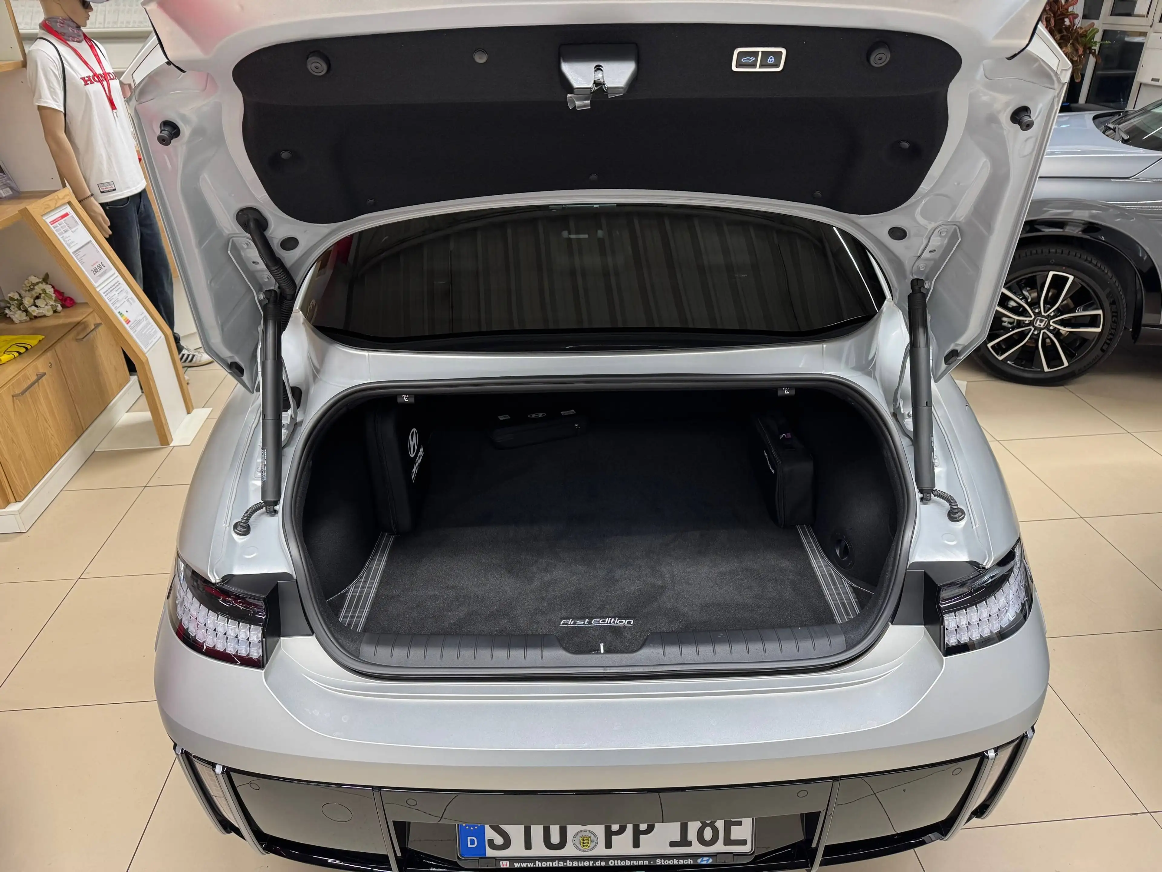 Hyundai IONIQ 6 IONIQ 6 77,4 kWh 4WD First Edition — photo 7