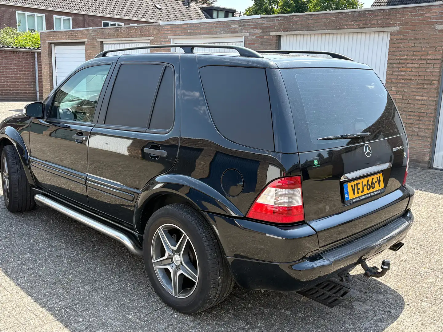 Mercedes-Benz ML 270 ML 270 AMG Чорний - 2
