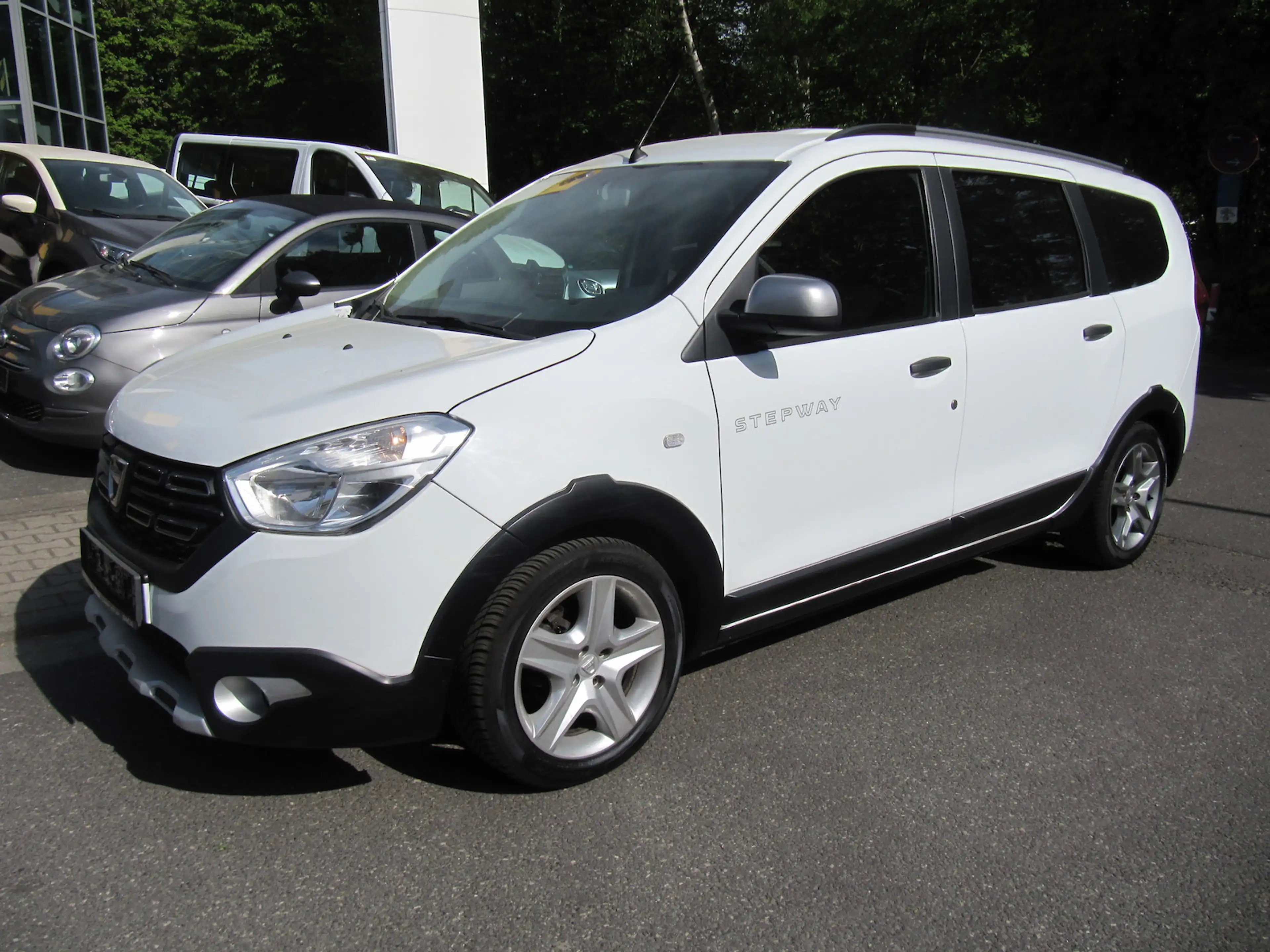 Dacia Lodgy Stepway Klima+ Navi + Insp.+ Tüv+ NEU +