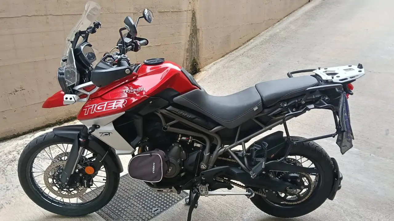 Triumph Tiger 800