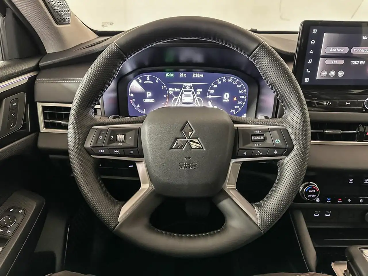 Mitsubishi Outlander снимка Mitsubishi Outlander