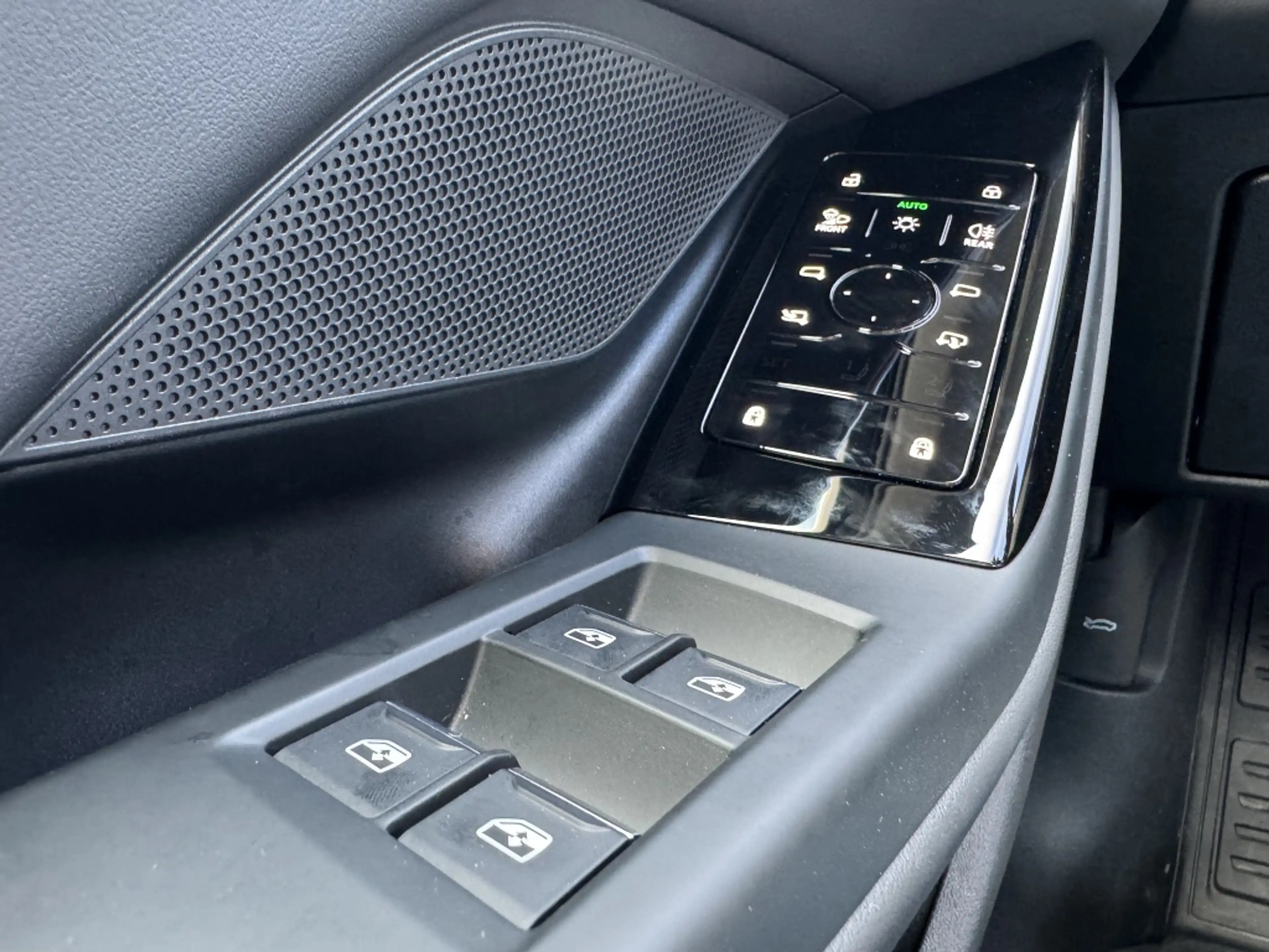 Audi A6 e-tron Avant Advanced edt 83 kWh — photo 14