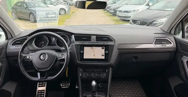 Volkswagen Tiguan view 10