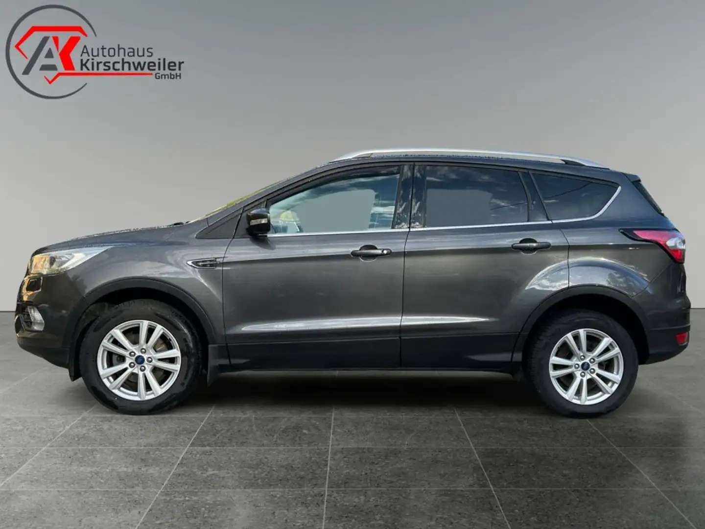 Ford Kuga 1.5 EcoBoost 2x4 Cool & Connect *AHK* Gris - 2