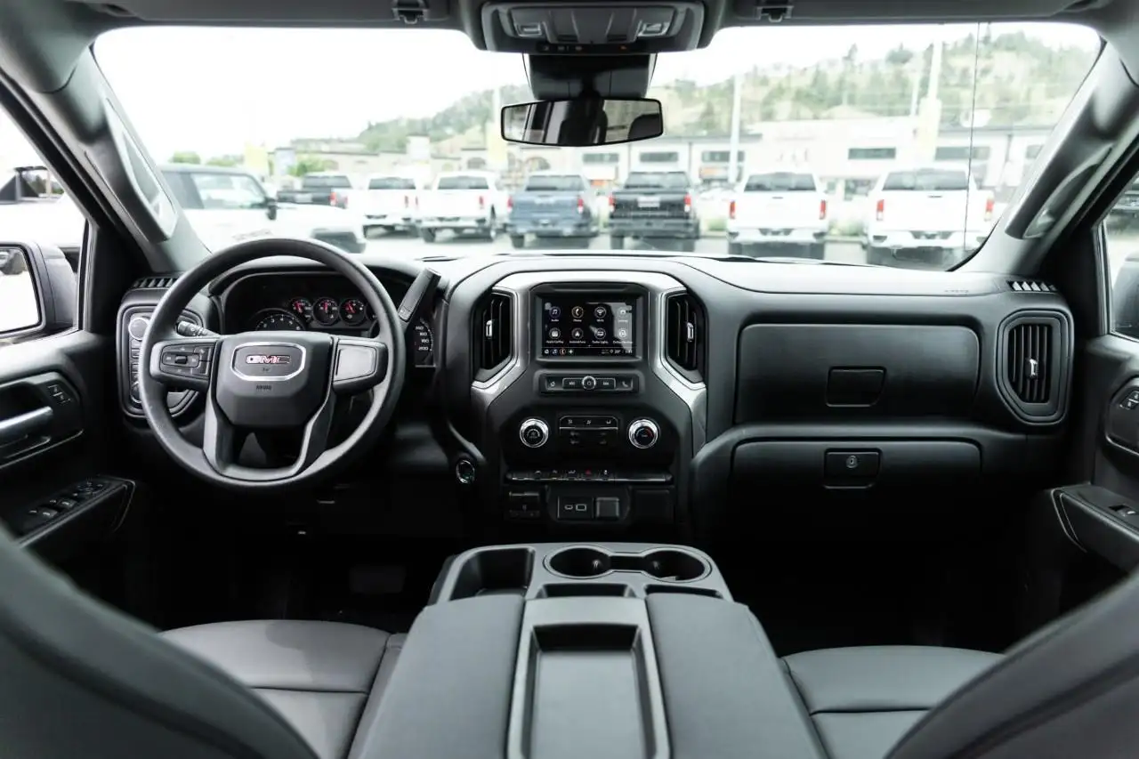 GMC Sierra 1500 снимка GMC Sierra 1500