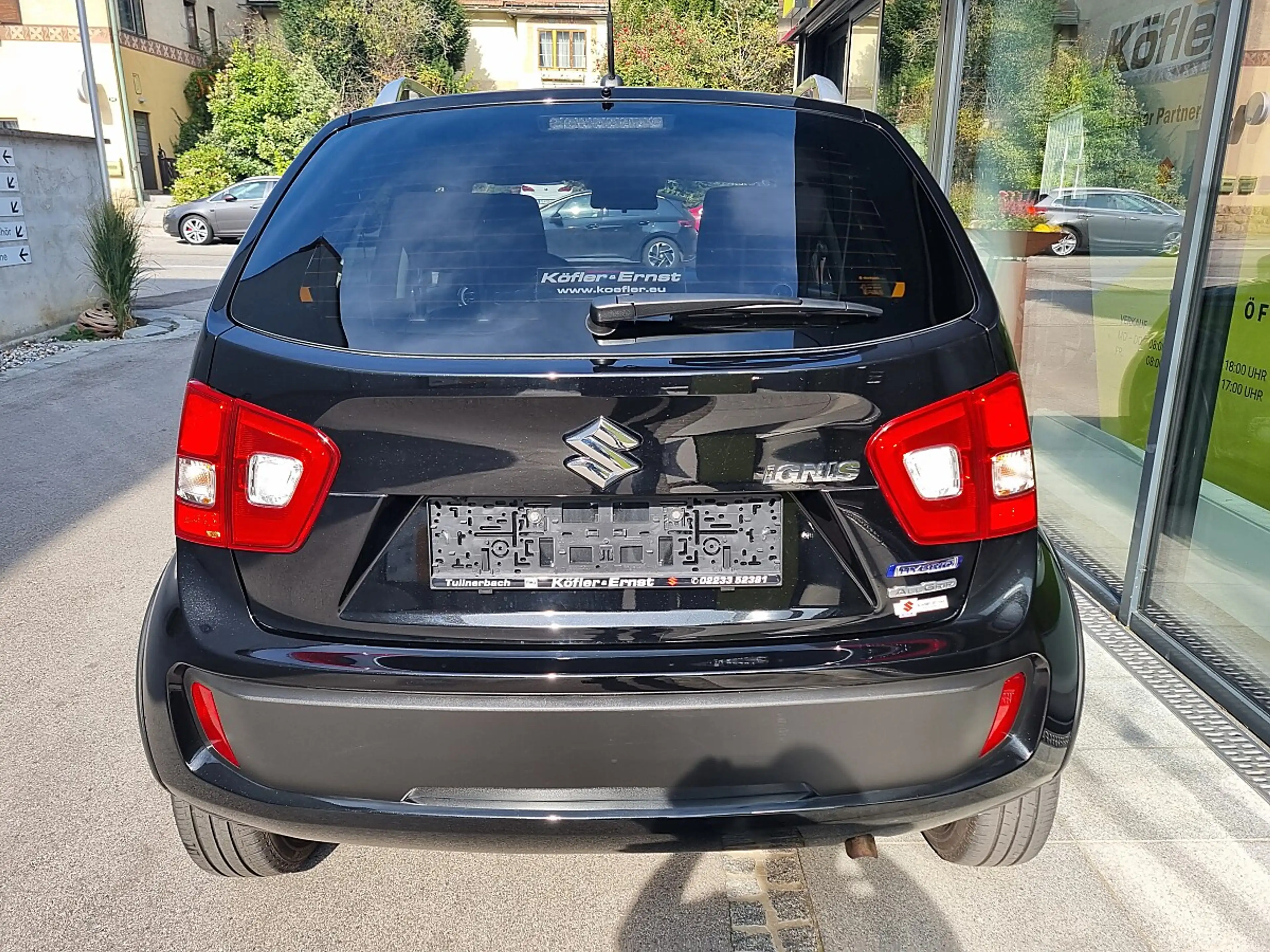 Suzuki Ignis 1,2 Hybrid 4WD Flash — photo 4