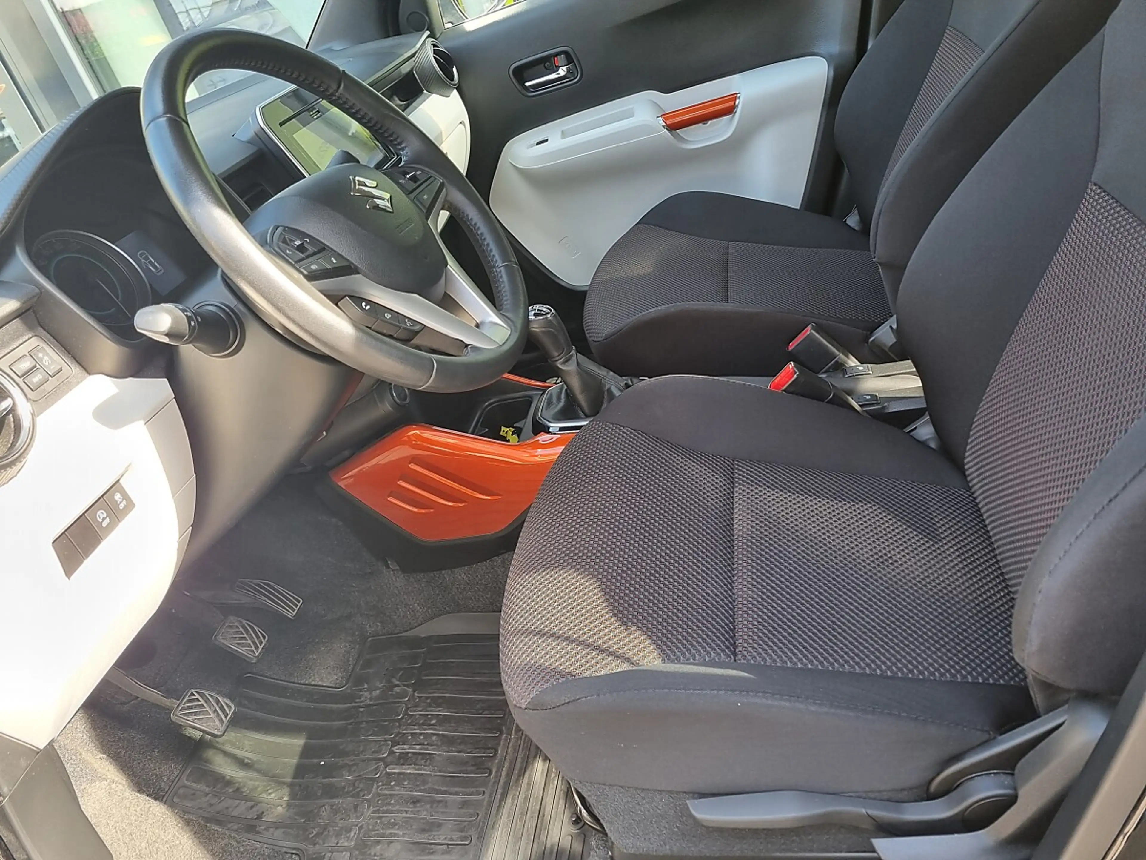 Suzuki Ignis 1,2 Hybrid 4WD Flash — photo 7