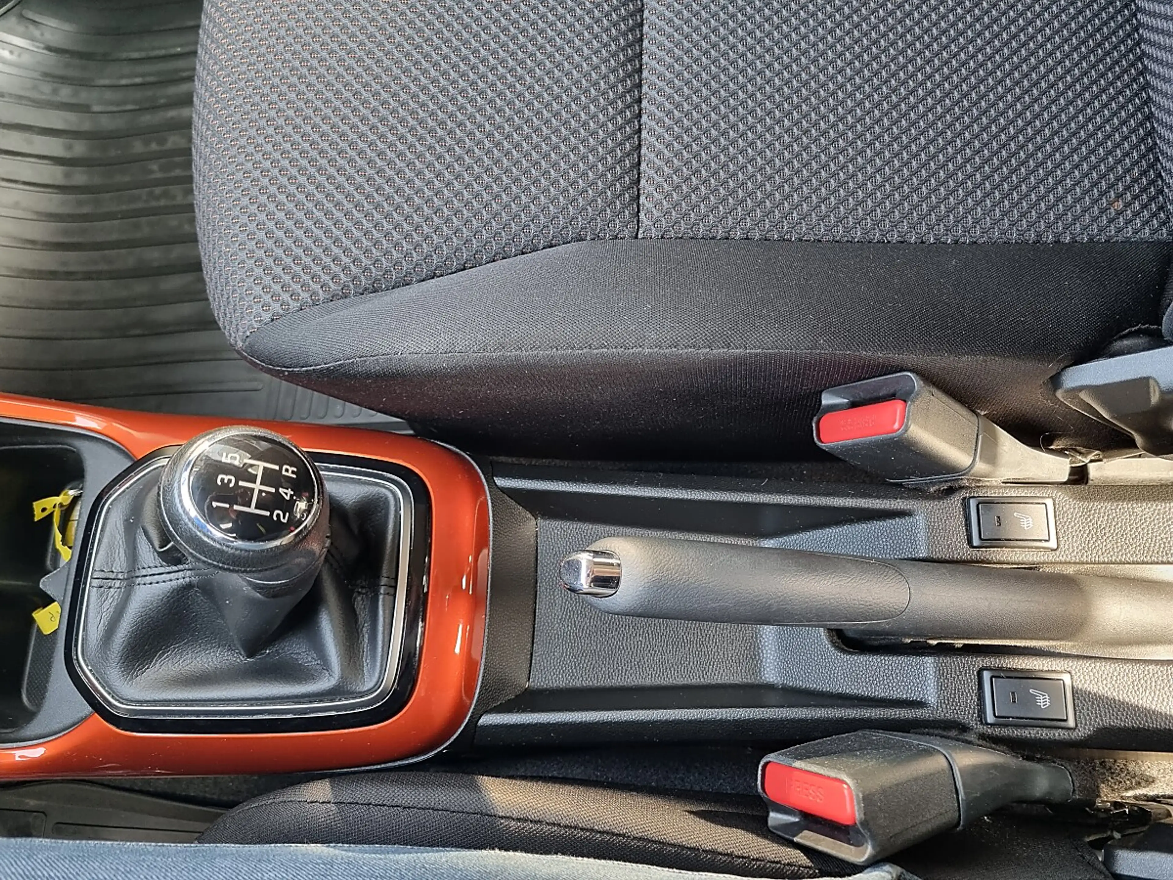 Suzuki Ignis 1,2 Hybrid 4WD Flash — photo 15