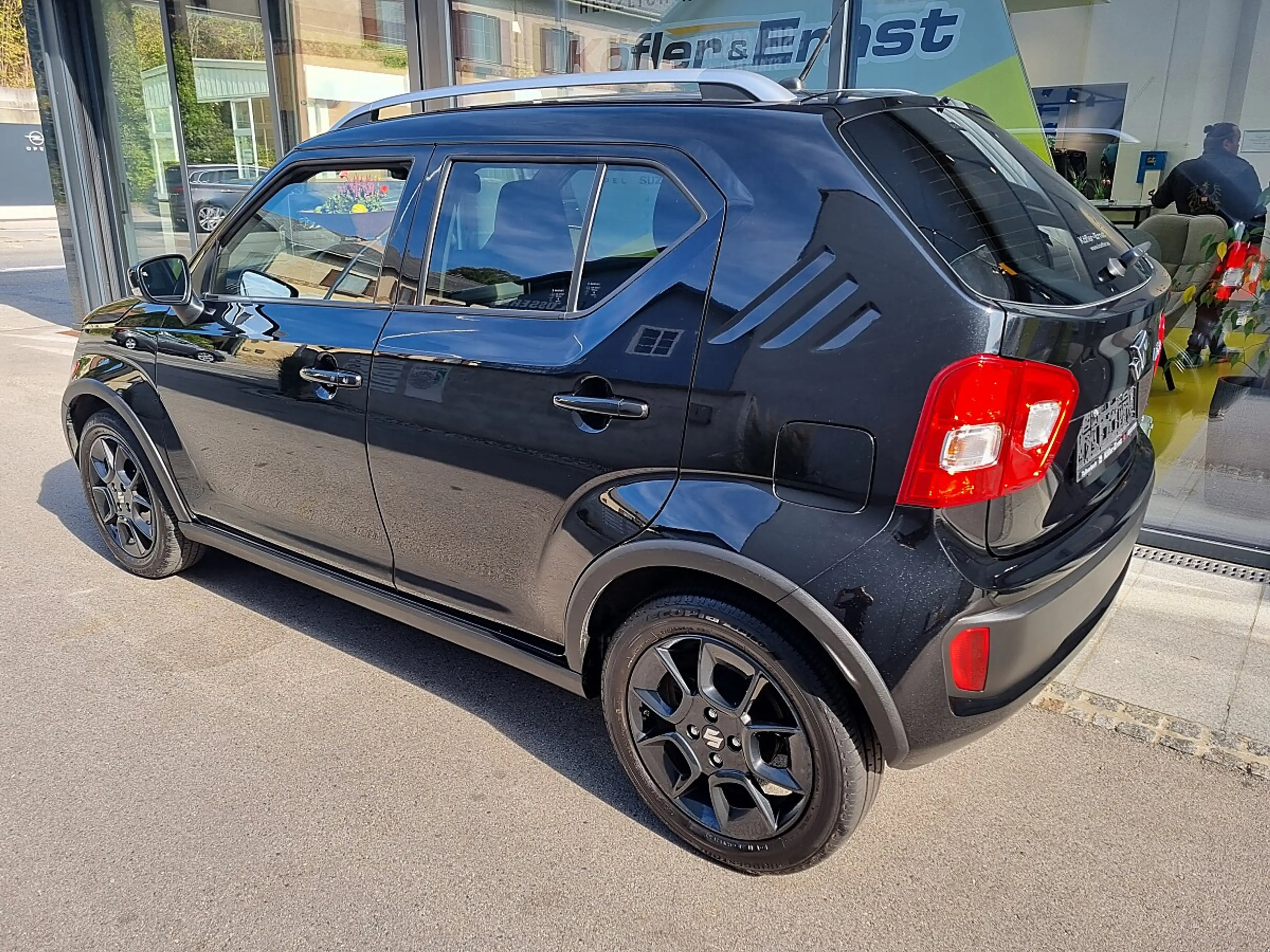 Suzuki Ignis 1,2 Hybrid 4WD Flash — photo 3
