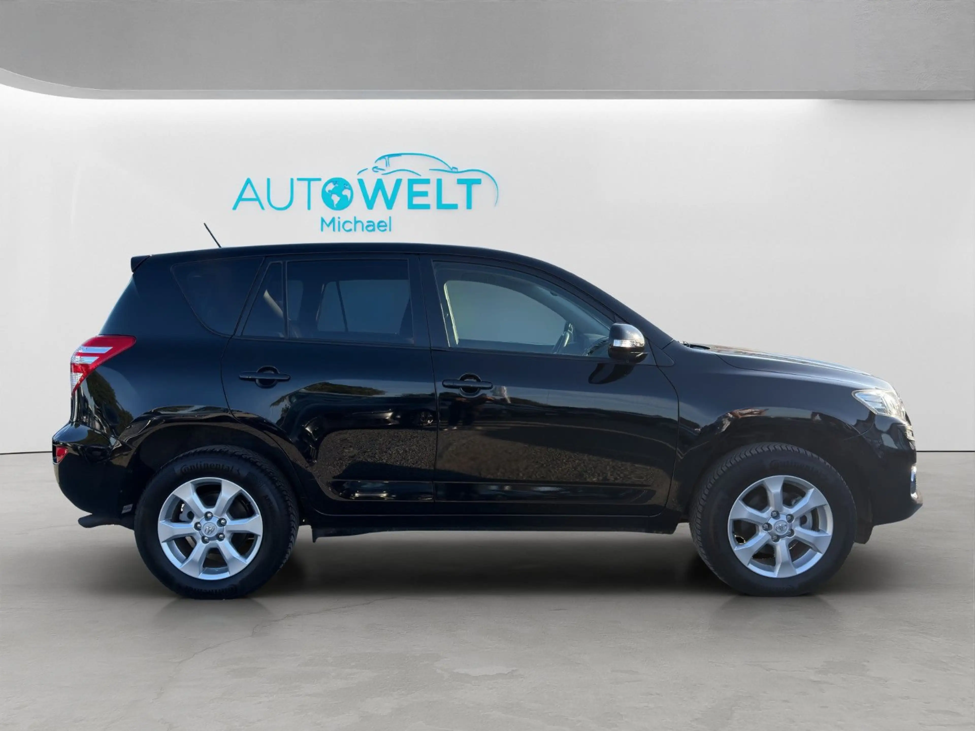 Toyota RAV 4 4 2.0 Aut.AWD KAM KLIMAAUT AHK GJR TÜVNeu 17' — photo 4