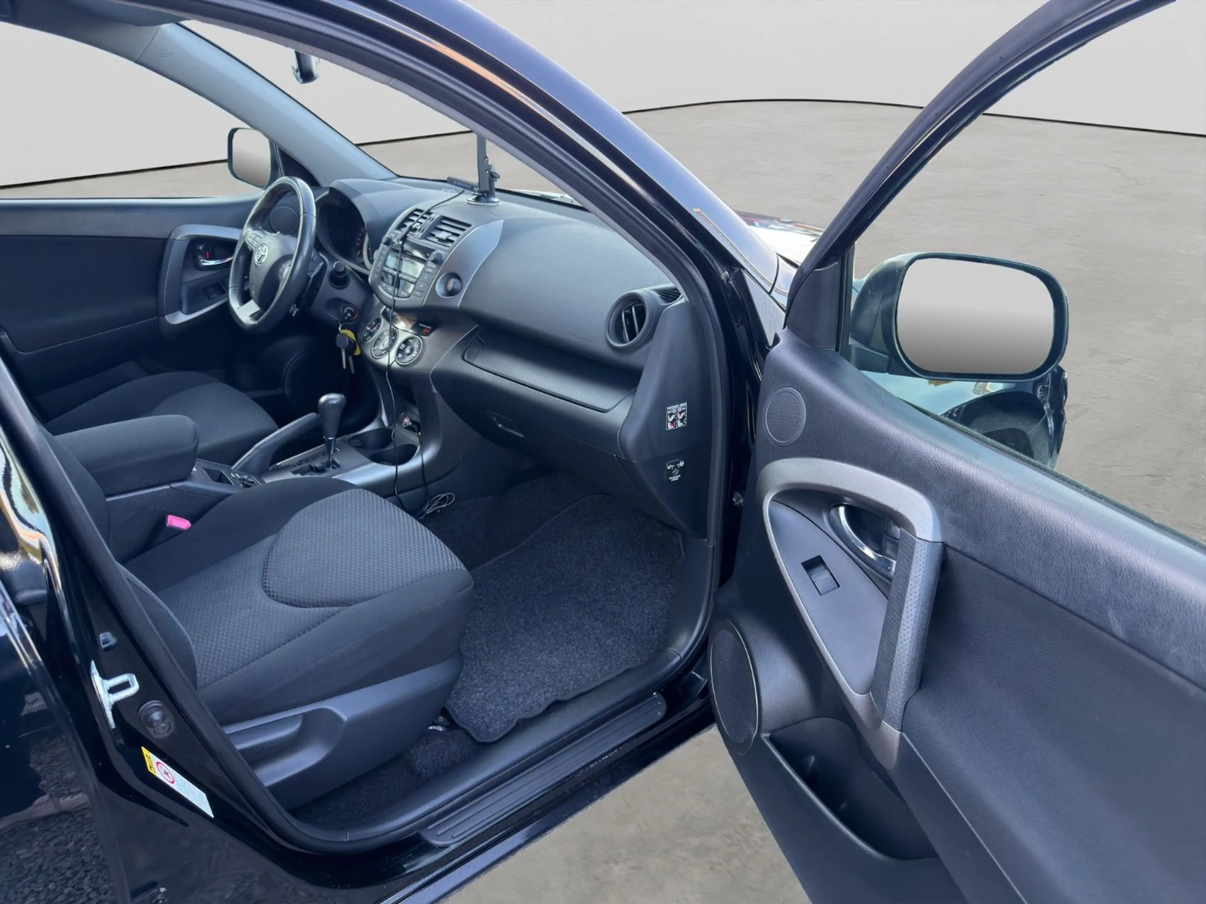 Toyota RAV 4 4 2.0 Aut.AWD KAM KLIMAAUT AHK GJR TÜVNeu 17' — photo 15