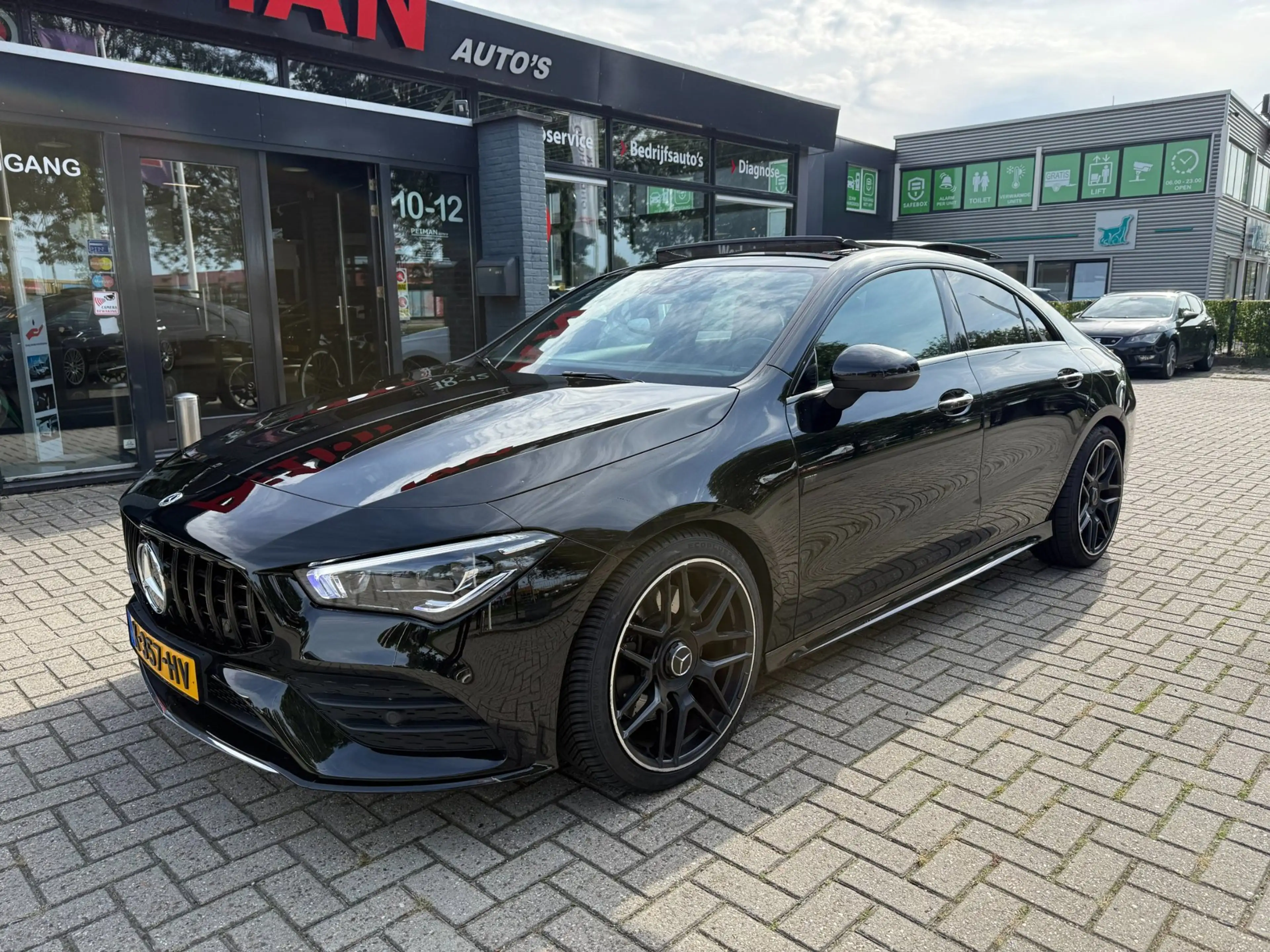 Mercedes-Benz CLA 220 Premium Plus AMG Night Edition | Pano | Sfeerverli — photo 4
