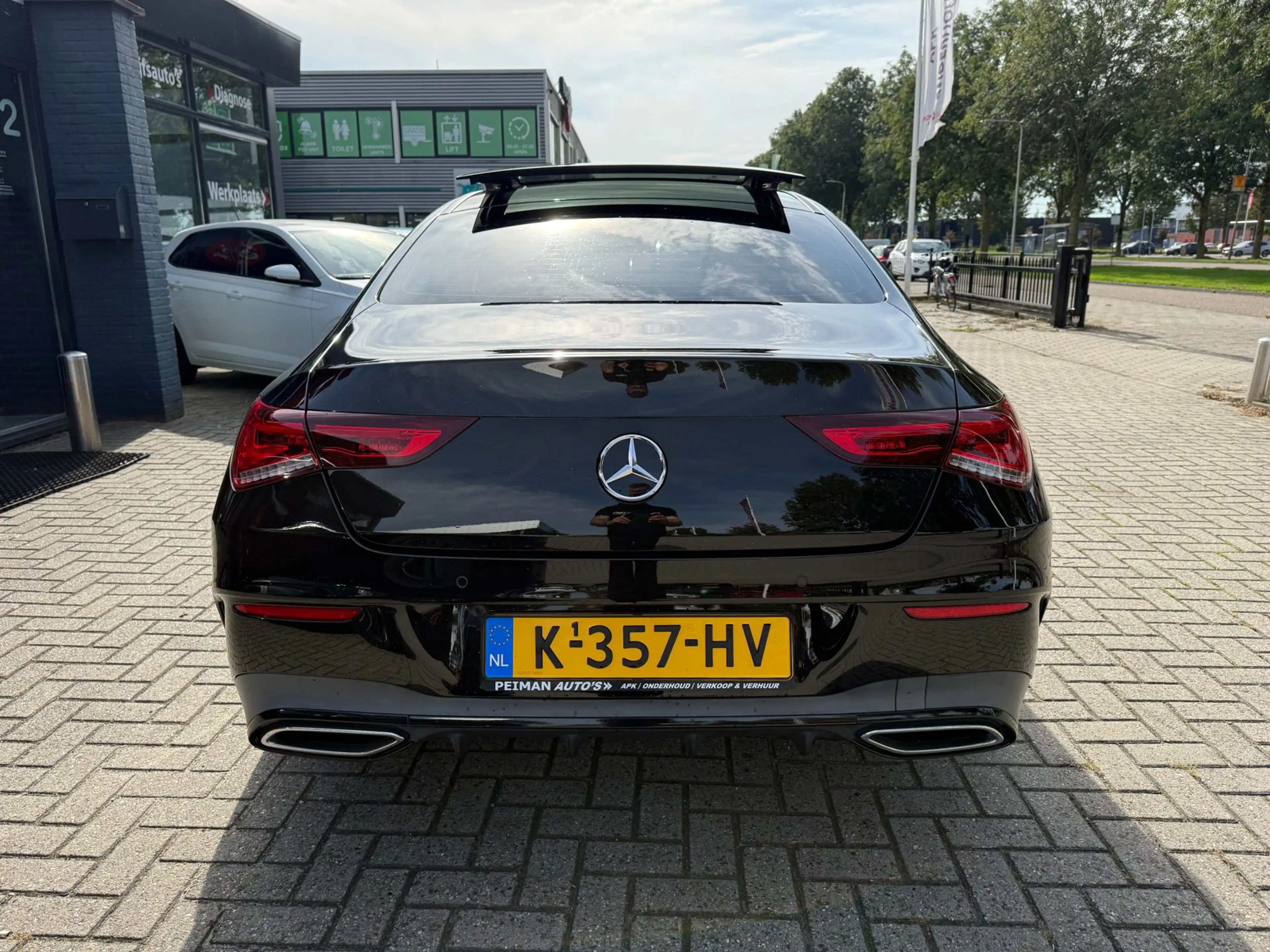 Mercedes-Benz CLA 220 Premium Plus AMG Night Edition | Pano | Sfeerverli — photo 9