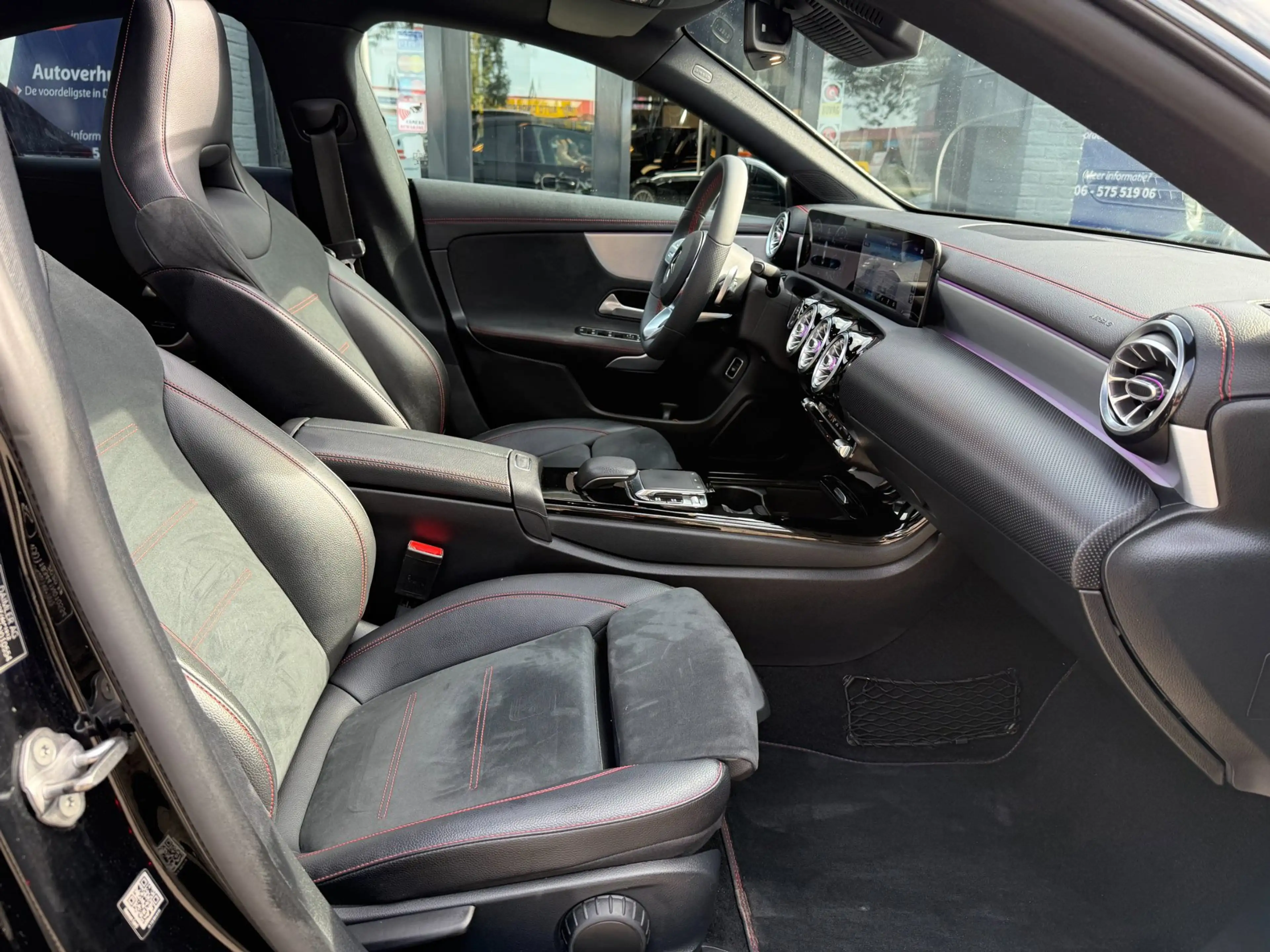 Mercedes-Benz CLA 220 Premium Plus AMG Night Edition | Pano | Sfeerverli — photo 14