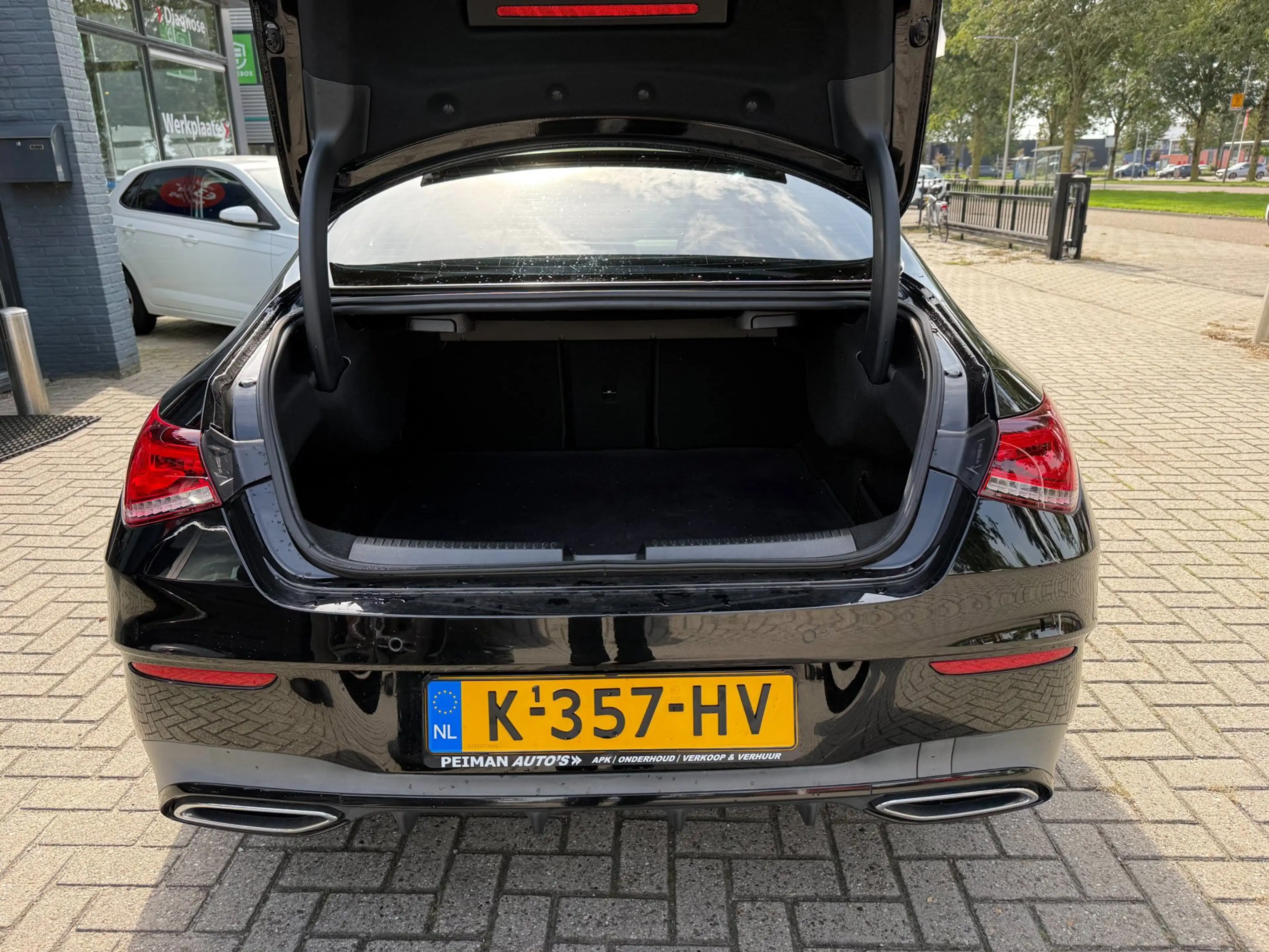Mercedes-Benz CLA 220 Premium Plus AMG Night Edition | Pano | Sfeerverli — photo 10