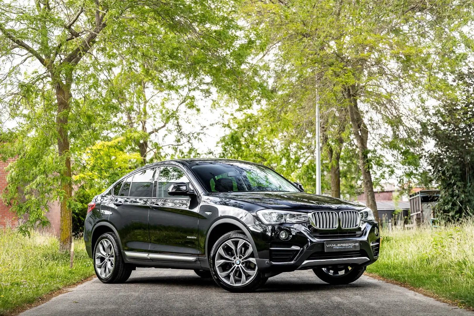 BMW X4 xDrive20dAS X-Line * Leder * Xenon * Trekhaak * Noir - 1