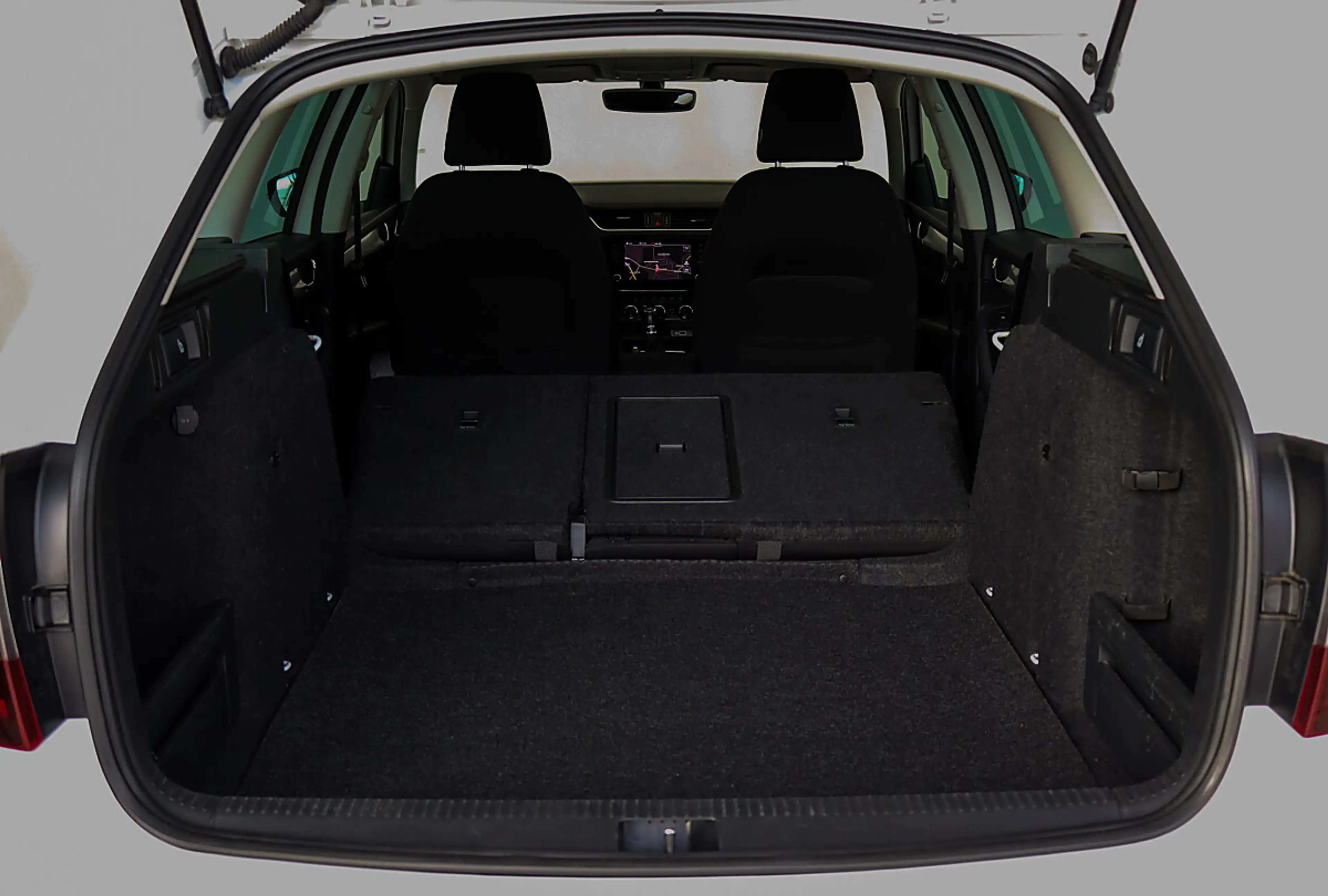 Skoda Octavia Combi TDI Limited NAVI PDC — photo 15