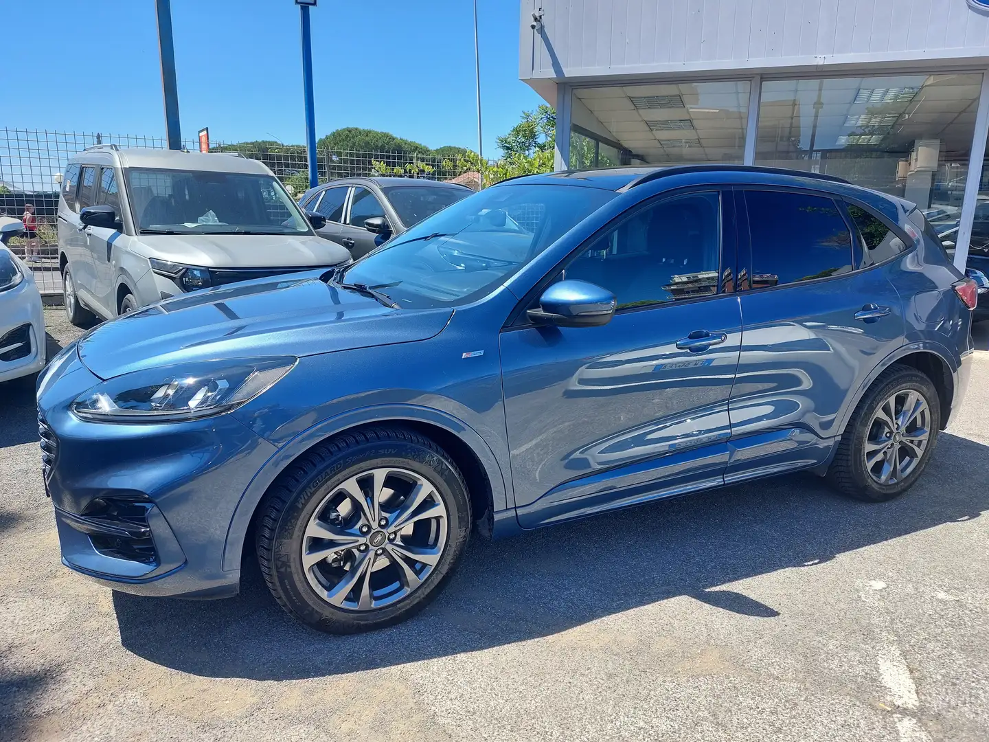 Ford Kuga Kuga 2.5 full hybrid ST-Line Design 2wd 190cv cvt Blauw - 1