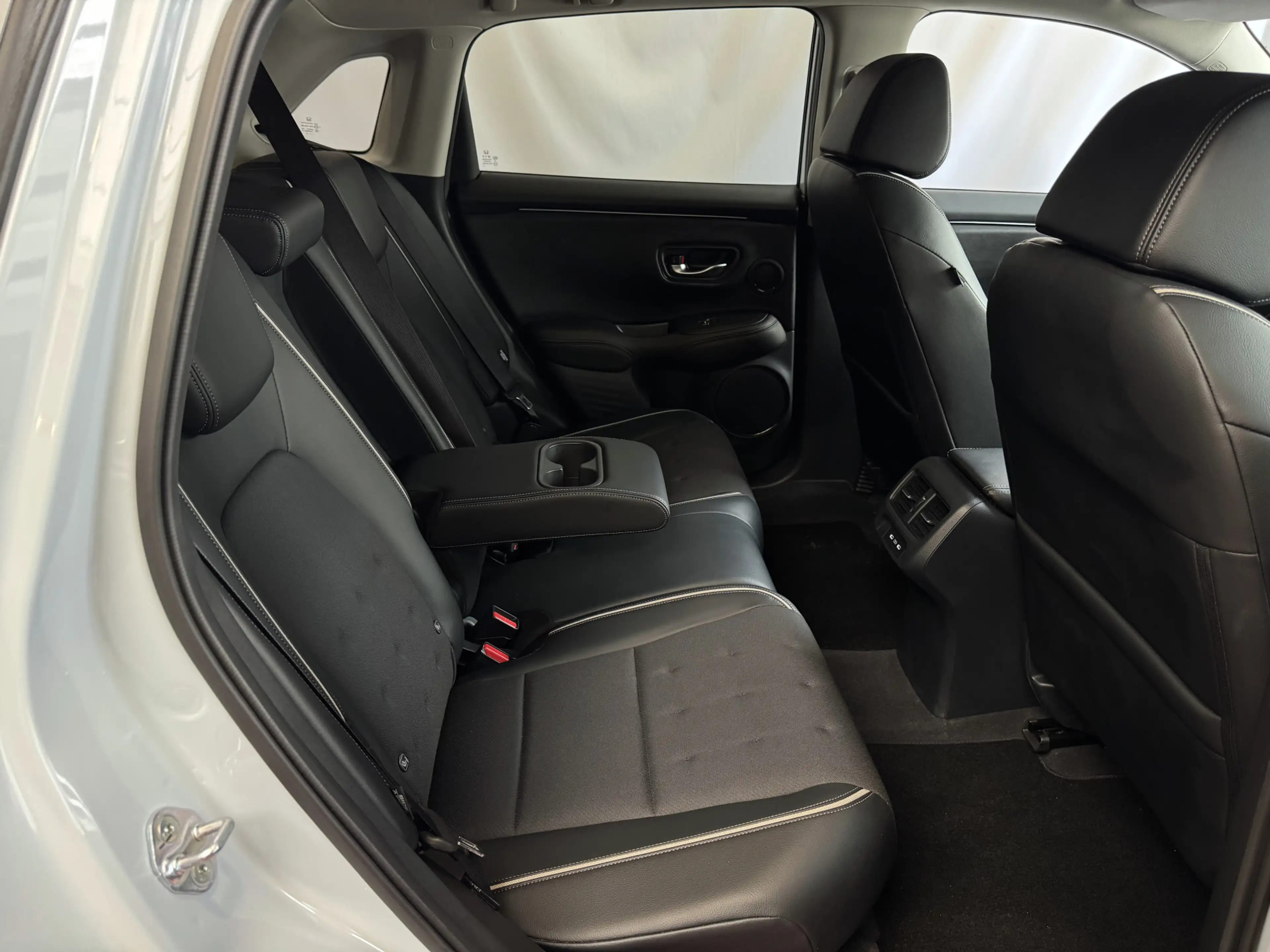 Honda ZR-V 2.0 e:HEV 184 PK STOELVERW CAMERA CARPLAY SPORT EL — photo 49