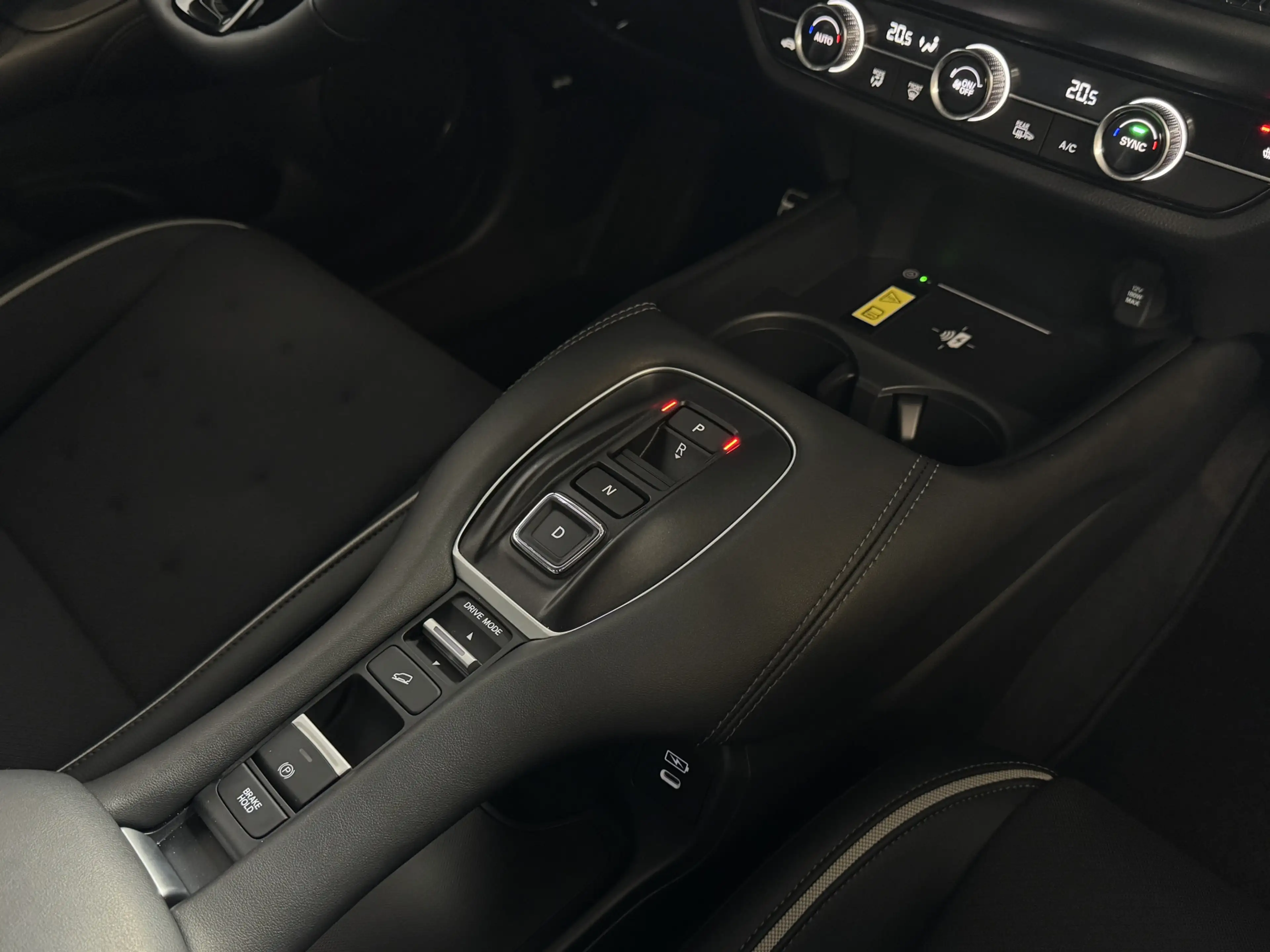 Honda ZR-V 2.0 e:HEV 184 PK STOELVERW CAMERA CARPLAY SPORT EL — photo 41