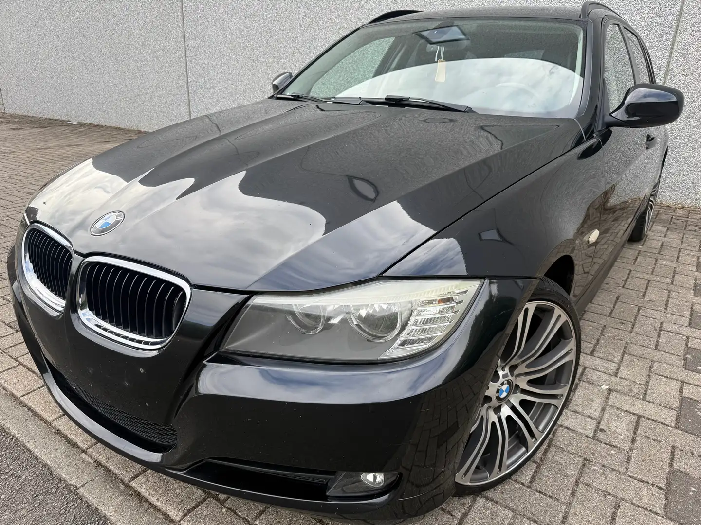 BMW 318 2.0d garantie 12mois ✅ Zwart - 1