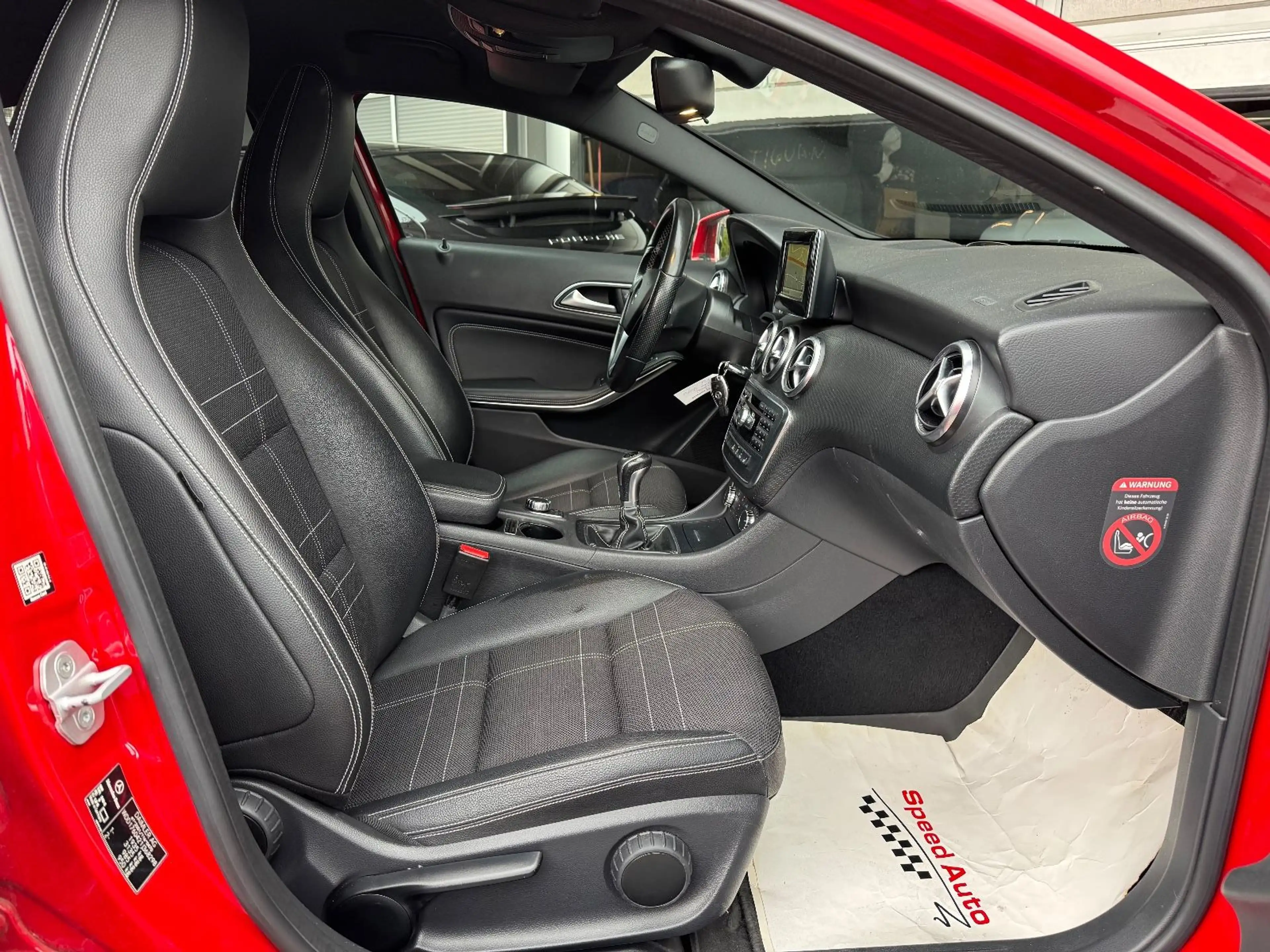 Mercedes-Benz A 180 BlueEffi Urban/NAVI/PDC/17"/2.HAND — photo 14