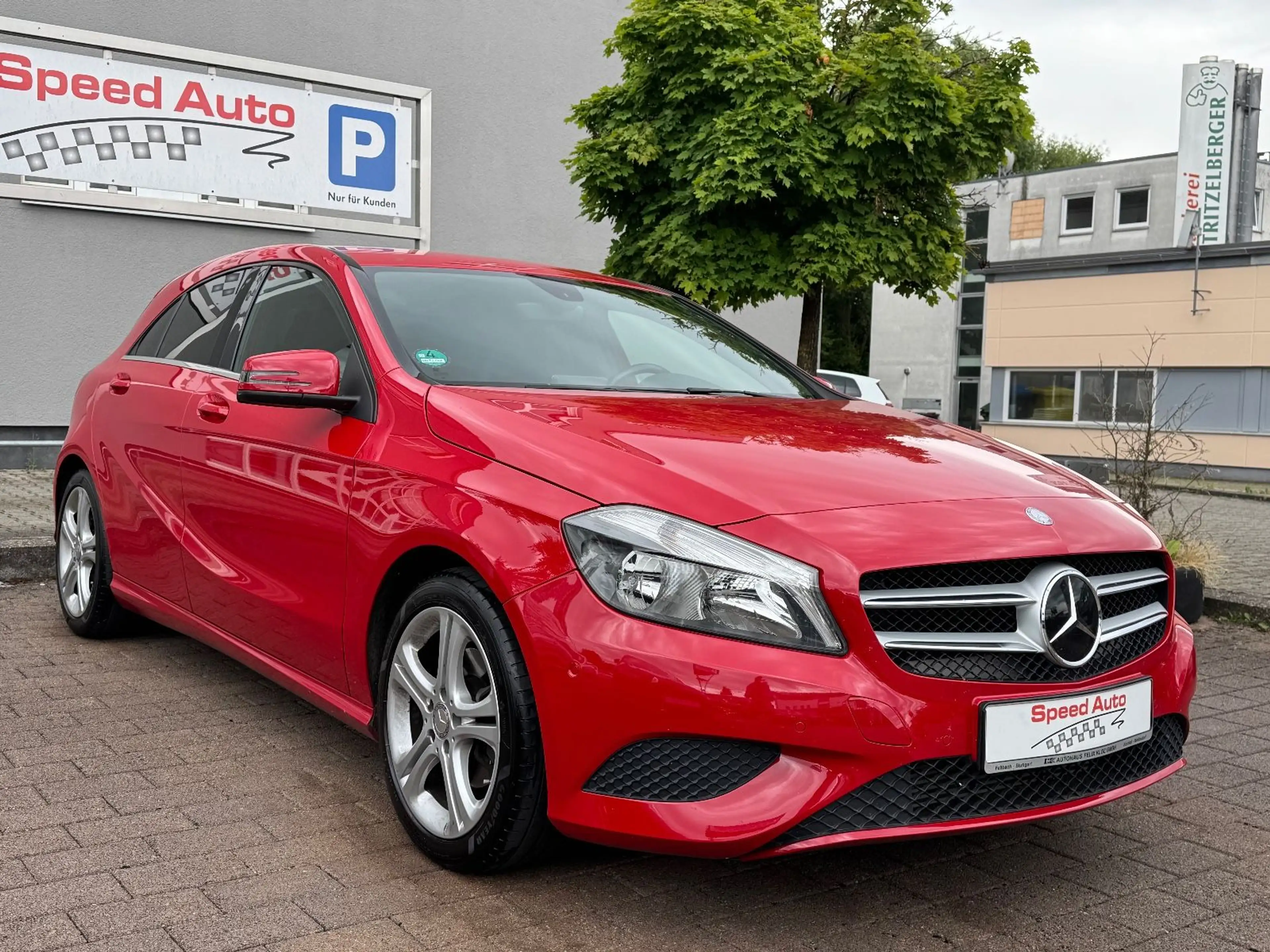 Mercedes-Benz A 180 BlueEffi Urban/NAVI/PDC/17"/2.HAND — photo 4